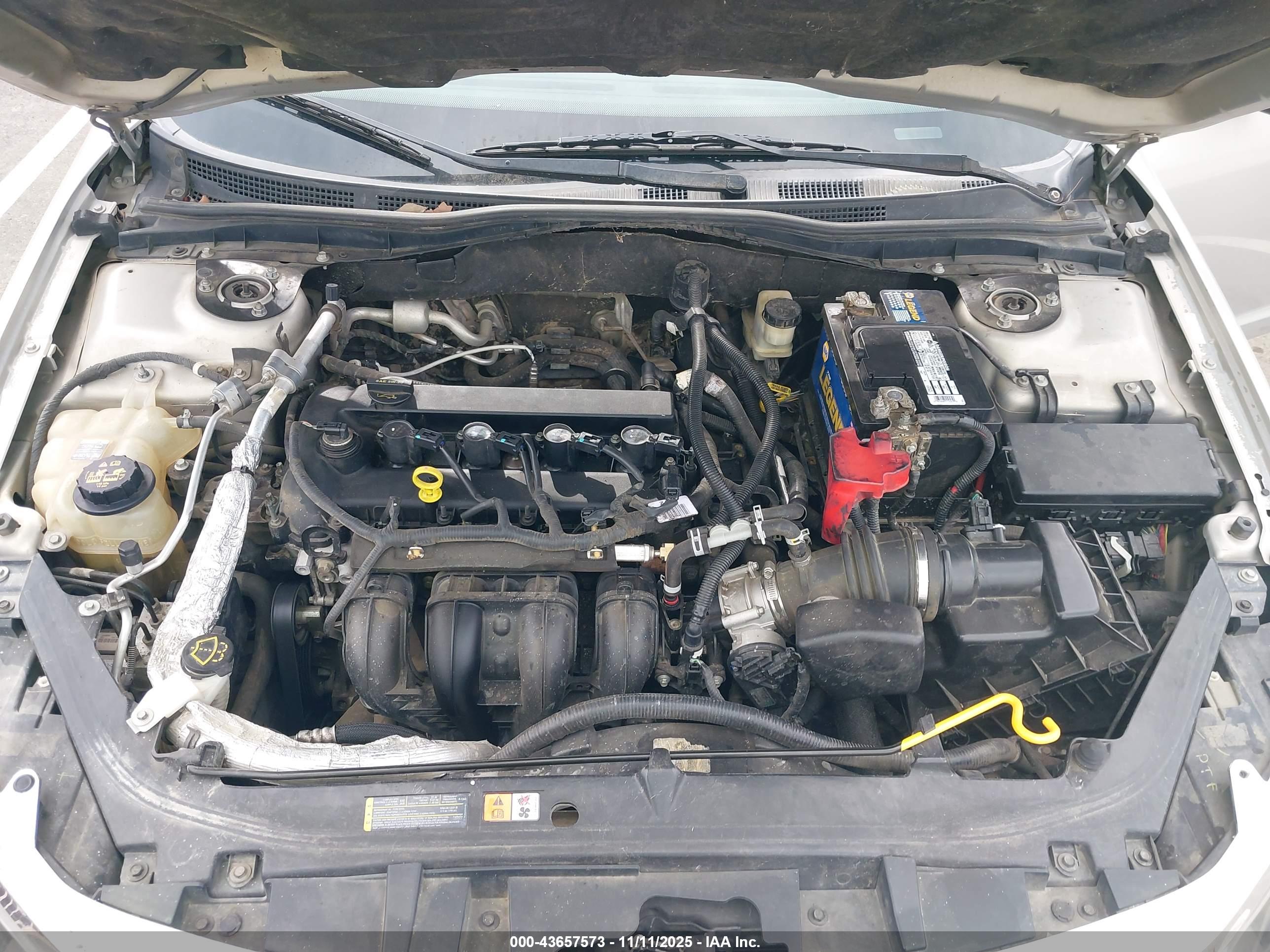 FORD FUSION image 10
