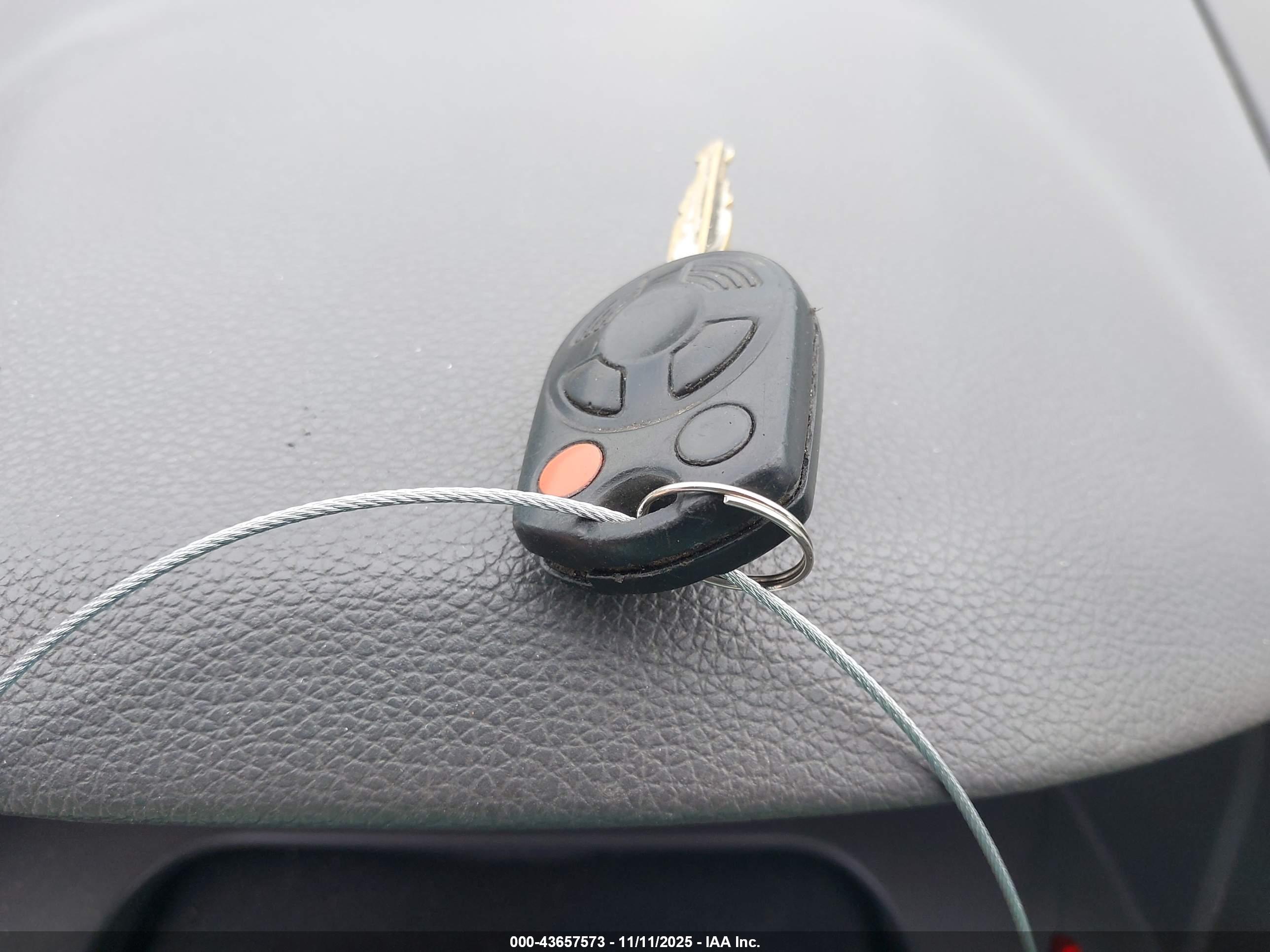FORD FUSION image 11