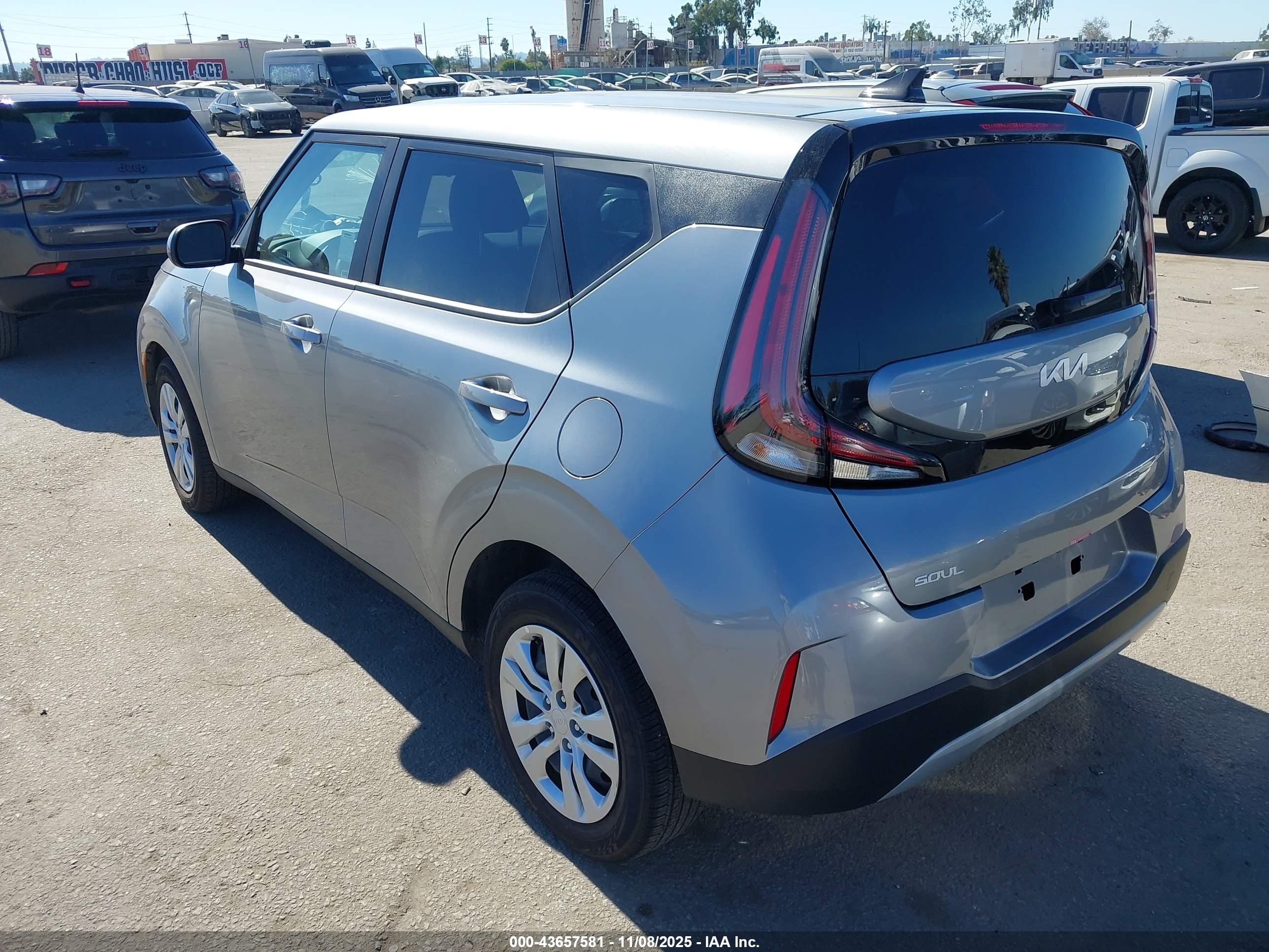 KIA SOUL image 3