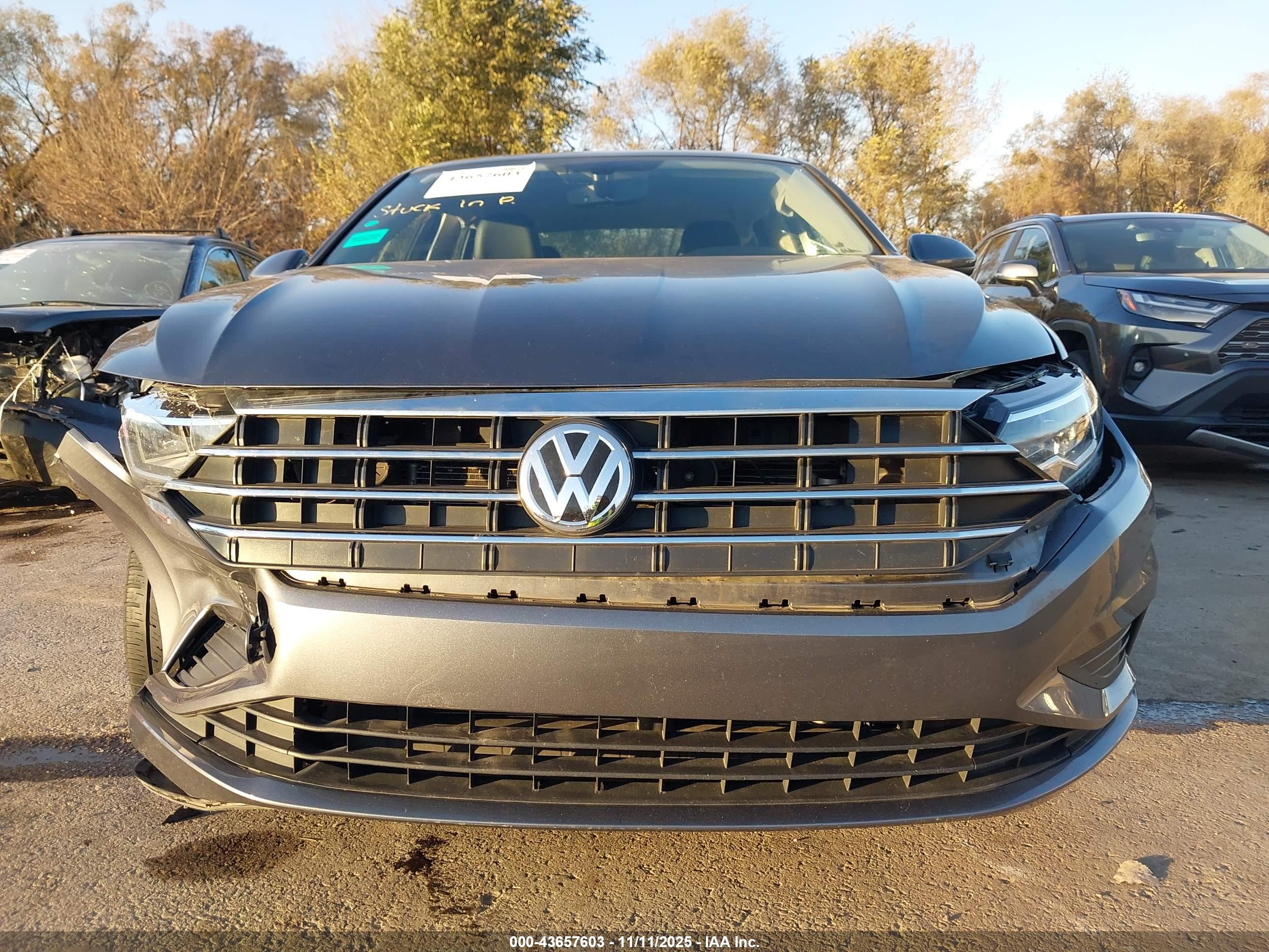 VOLKSWAGEN JETTA image 6