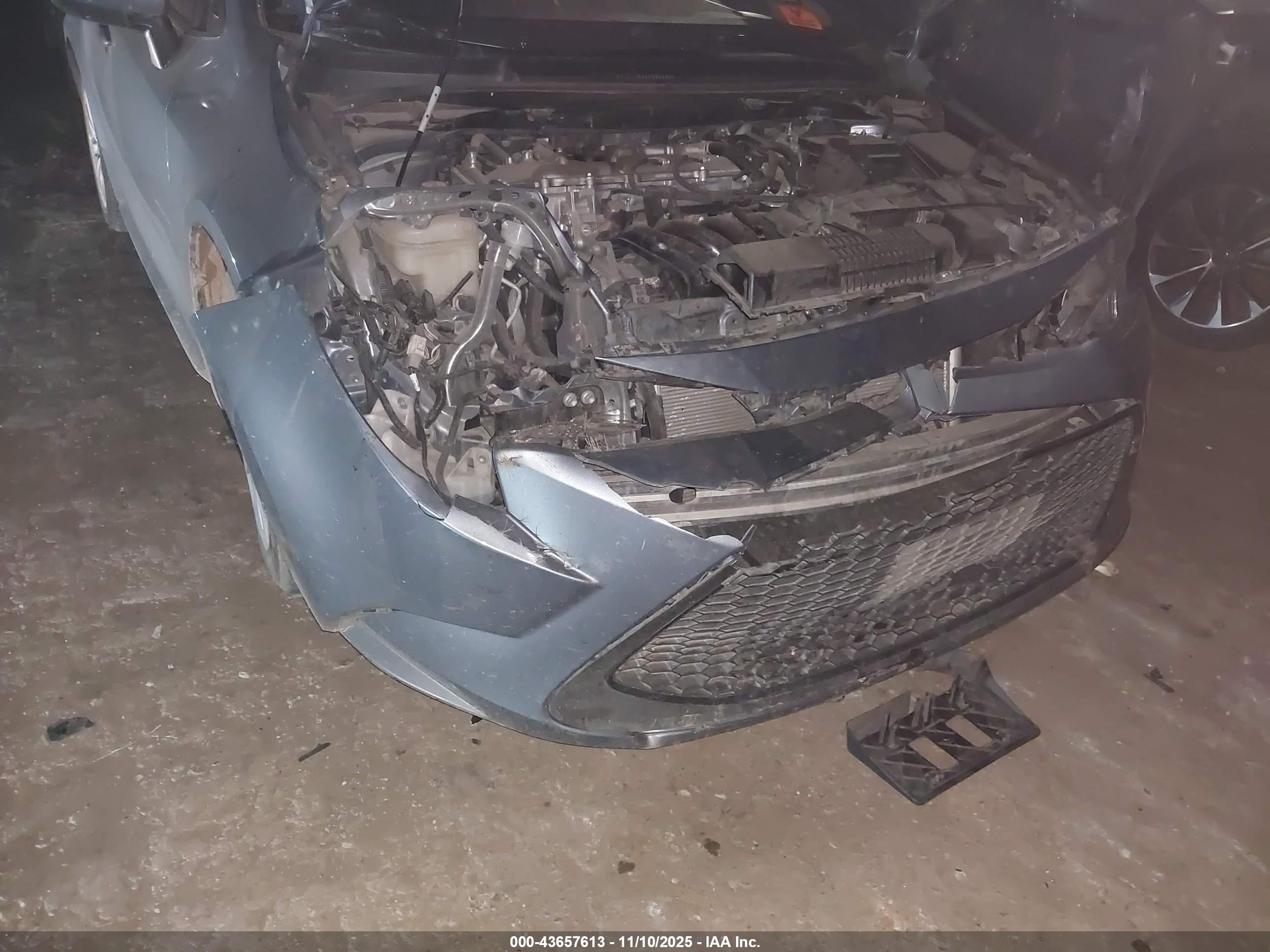 TOYOTA COROLLA image 6