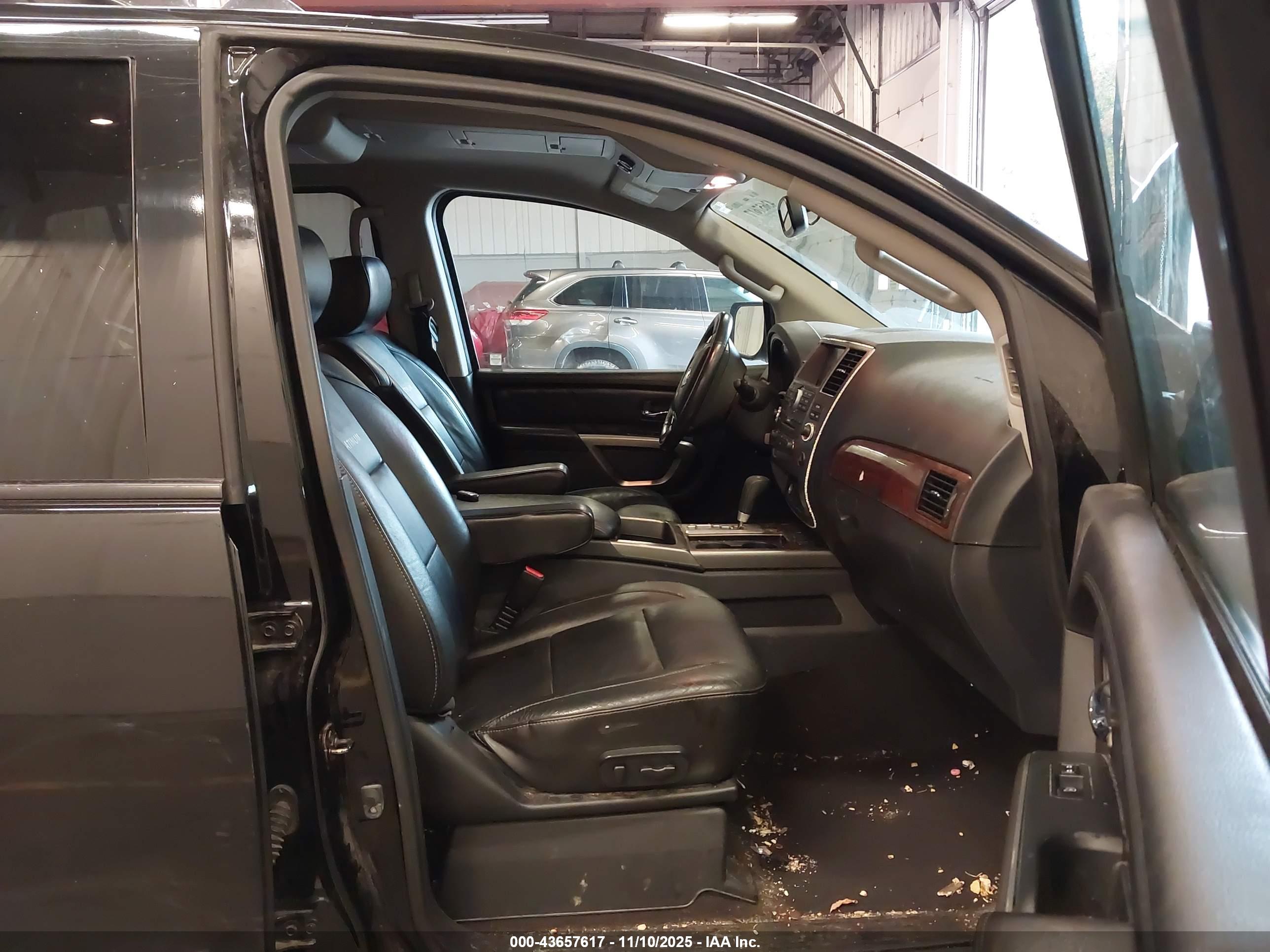 NISSAN ARMADA image 5