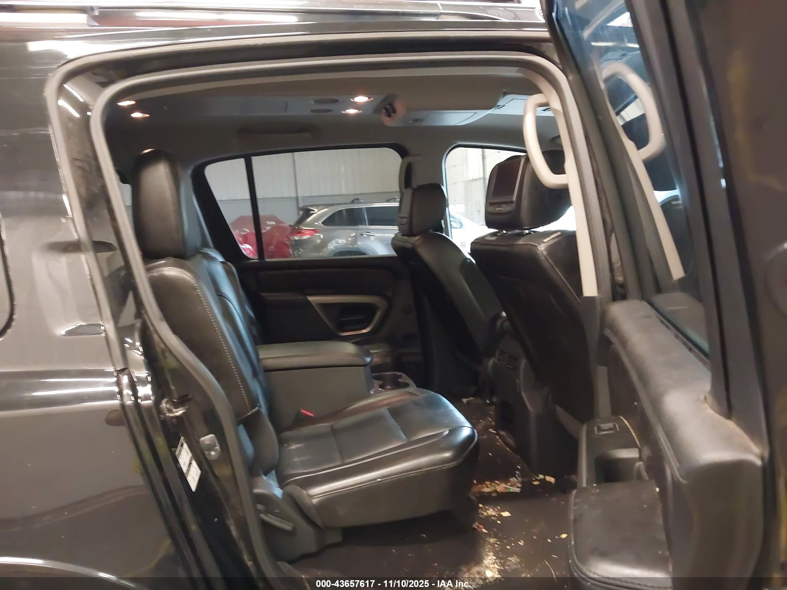NISSAN ARMADA image 8