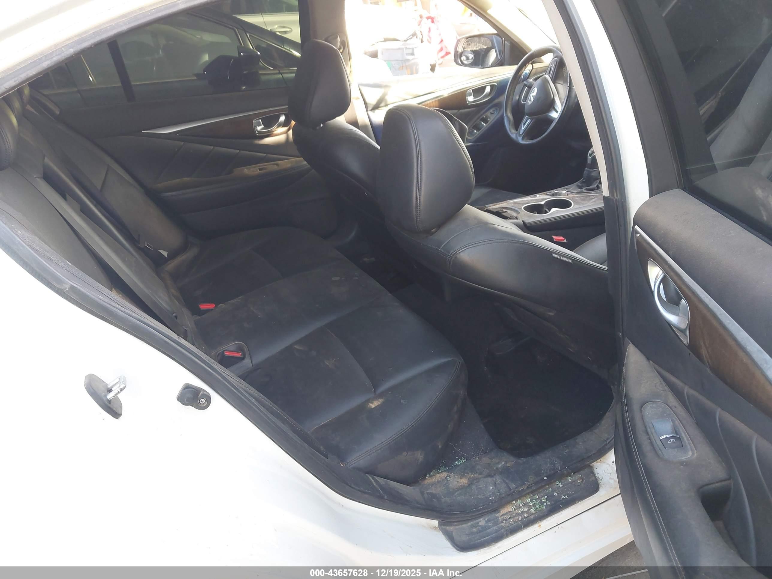 INFINITI Q50 image 8