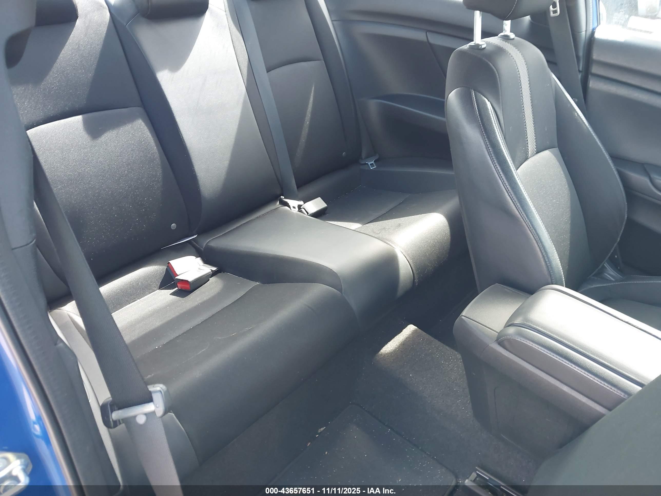 HONDA CIVIC image 8