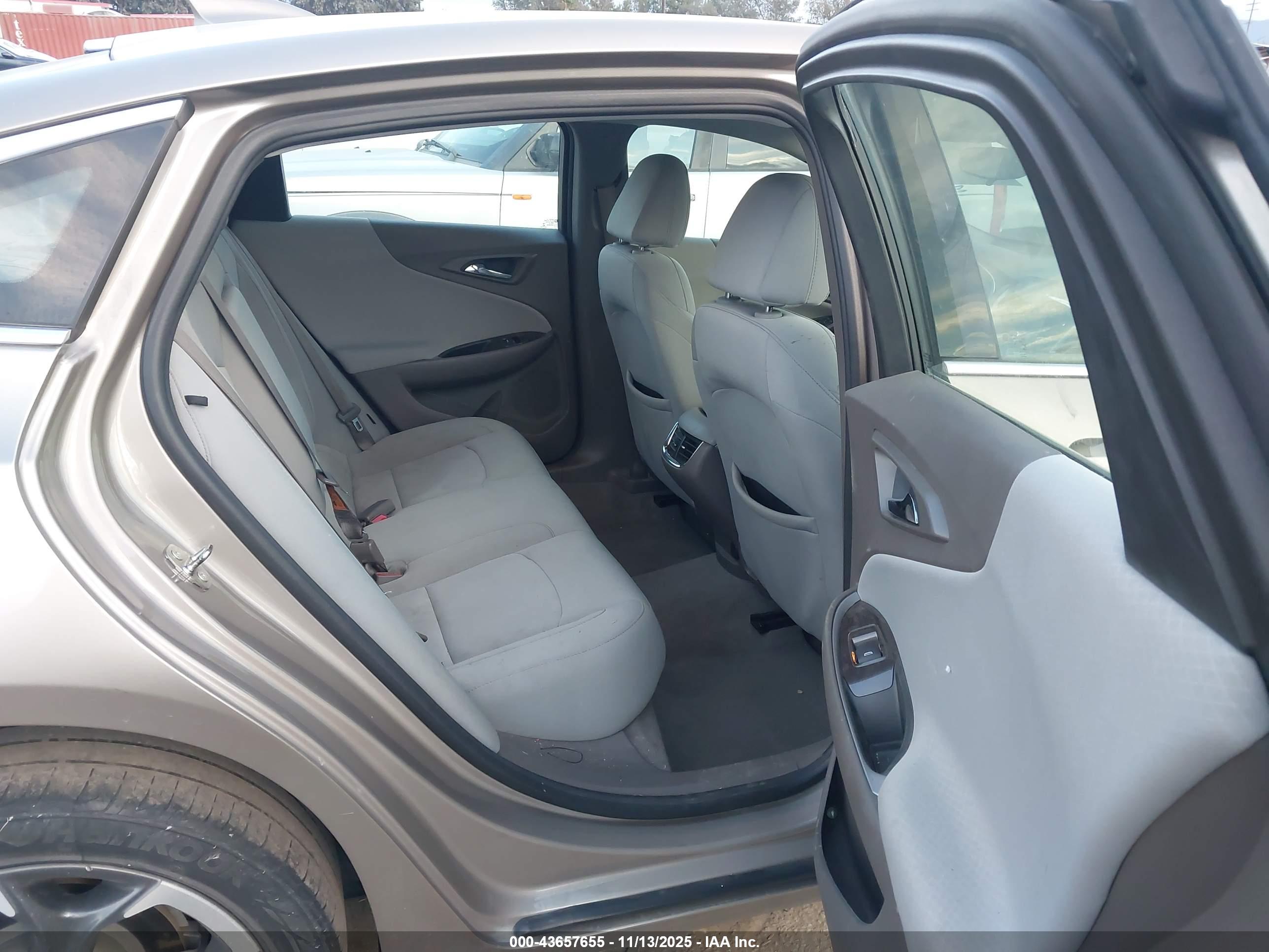 CHEVROLET MALIBU image 8