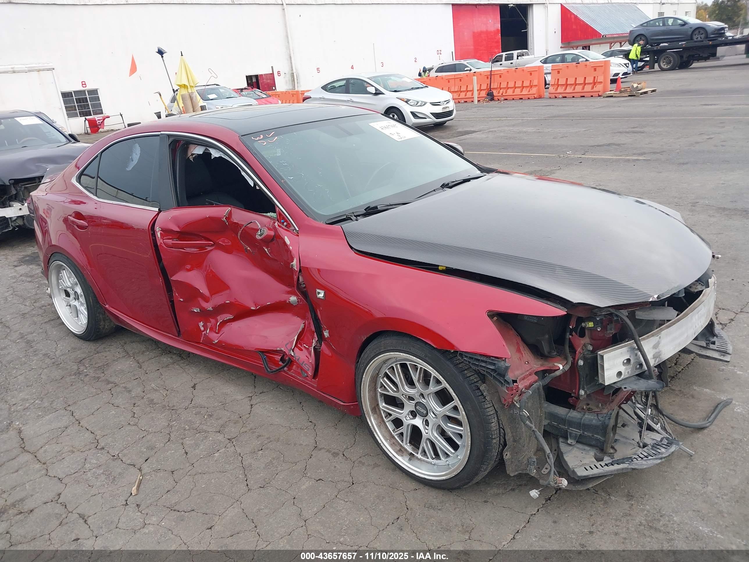LEXUS IS image 6