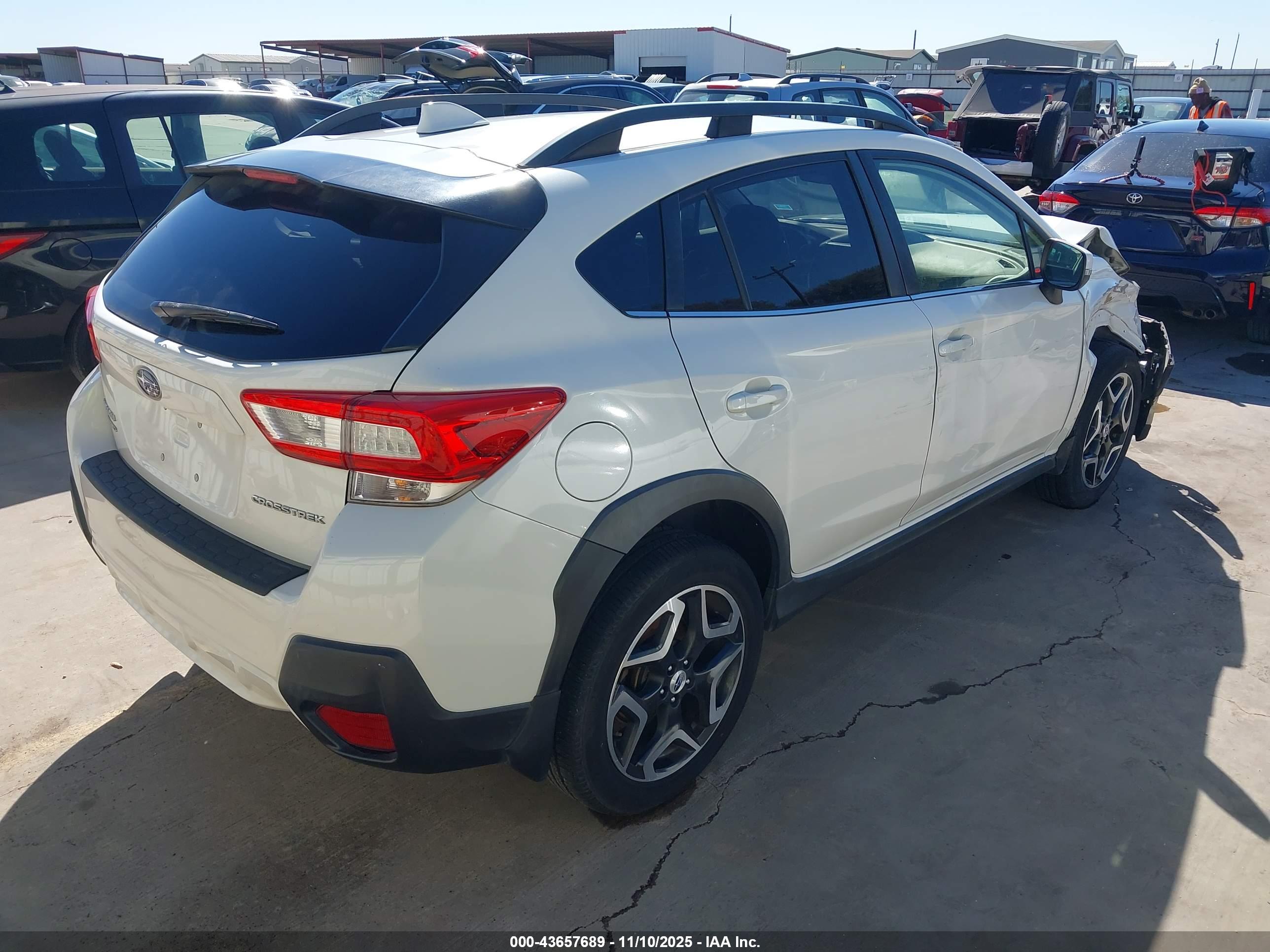SUBARU CROSSTREK image 4