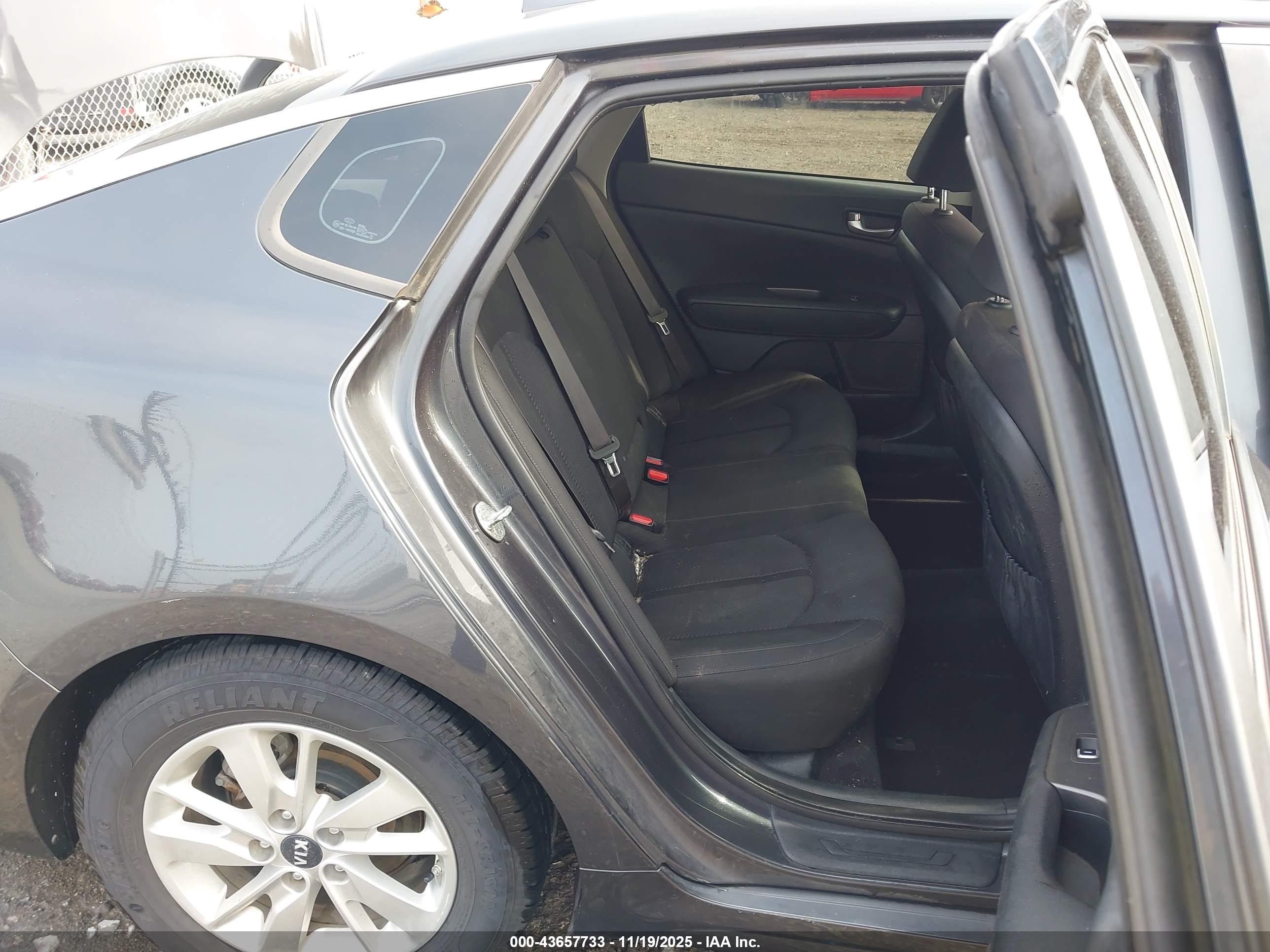 KIA OPTIMA image 8