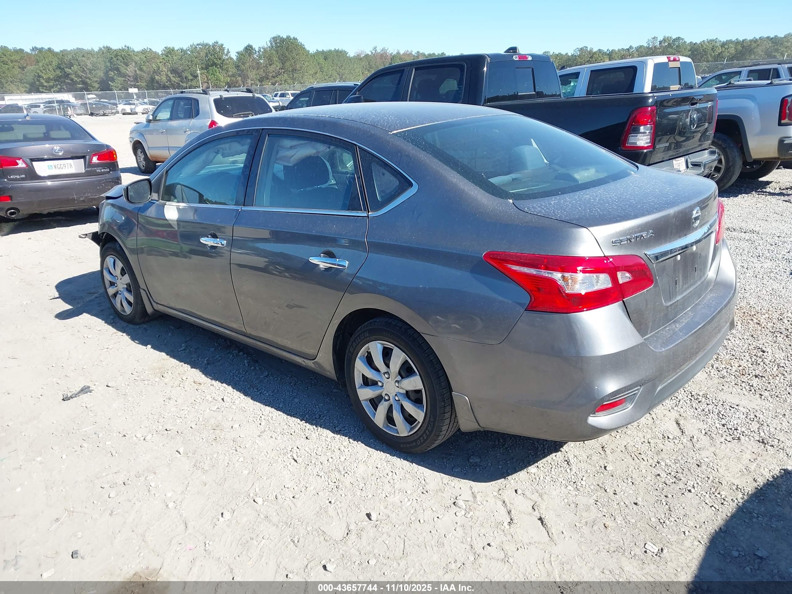 NISSAN SENTRA image 3