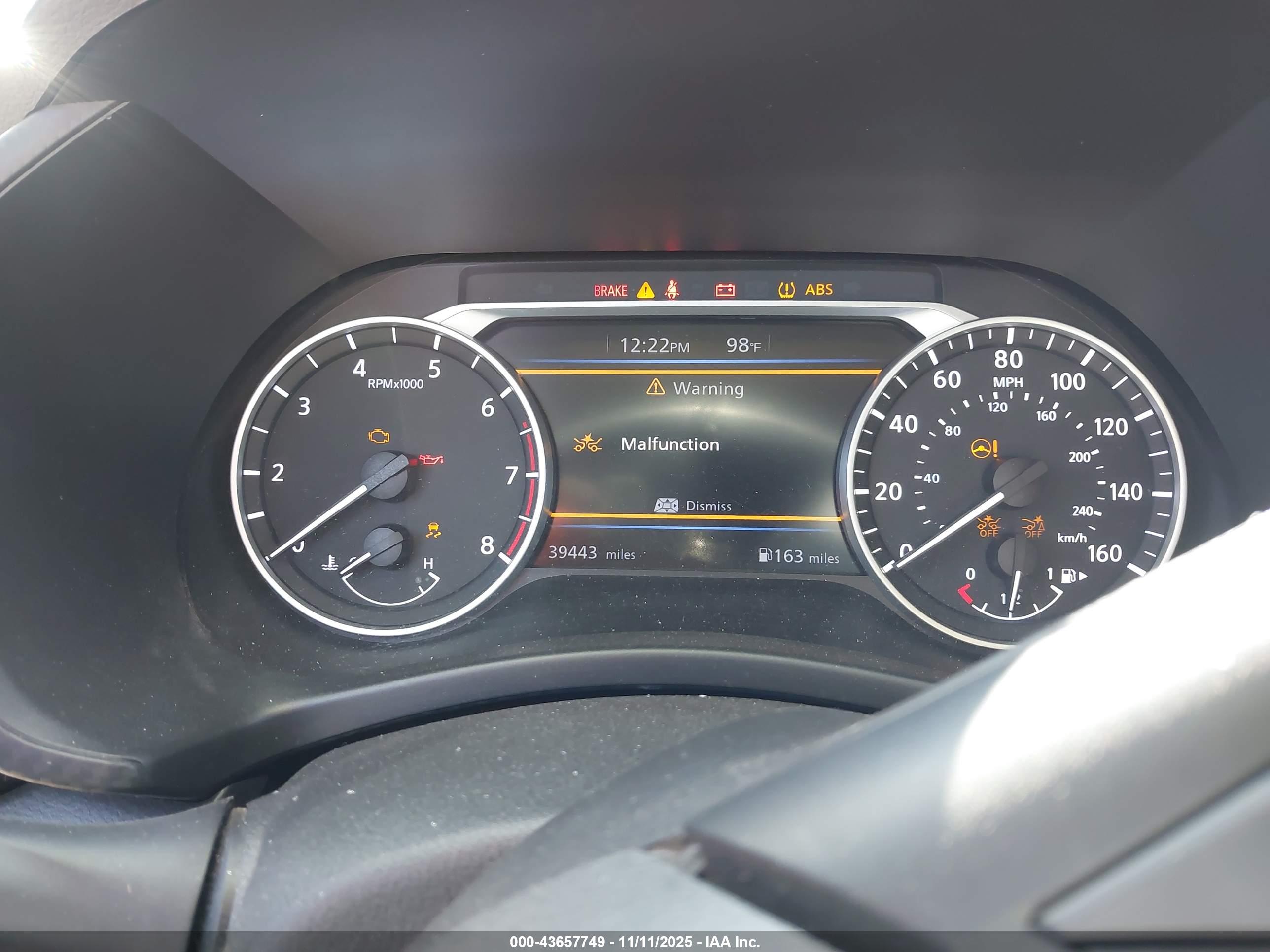 NISSAN SENTRA image 7
