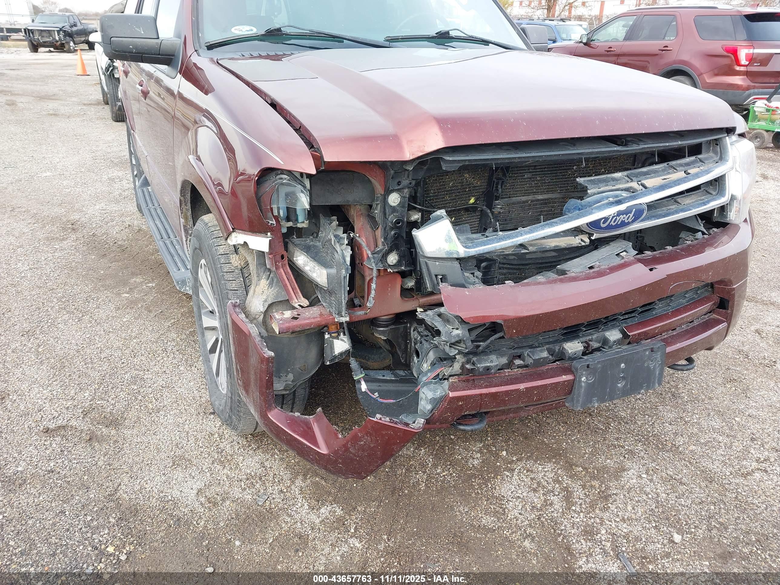 FORD EXPEDITION image 6