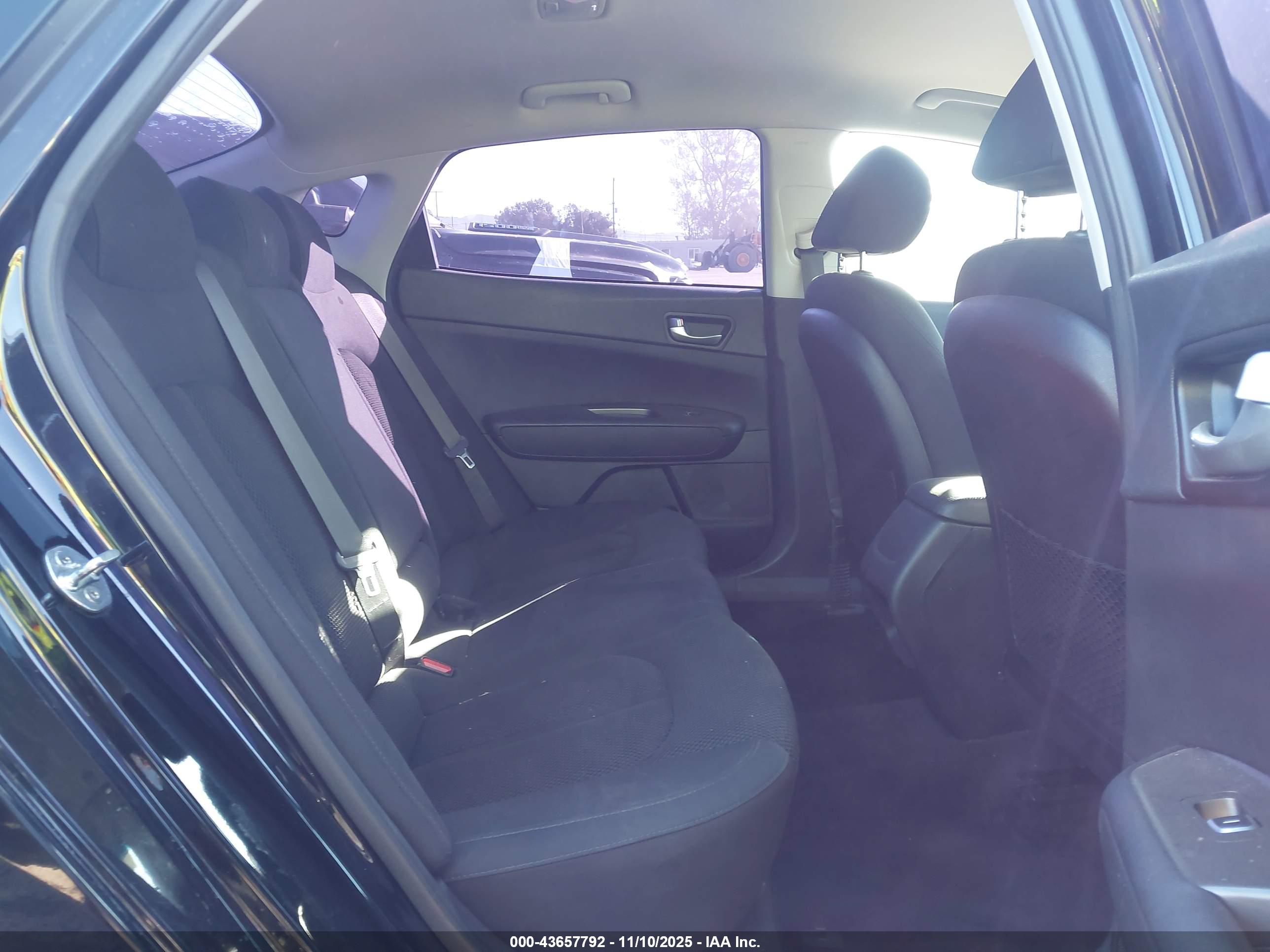 KIA OPTIMA image 8