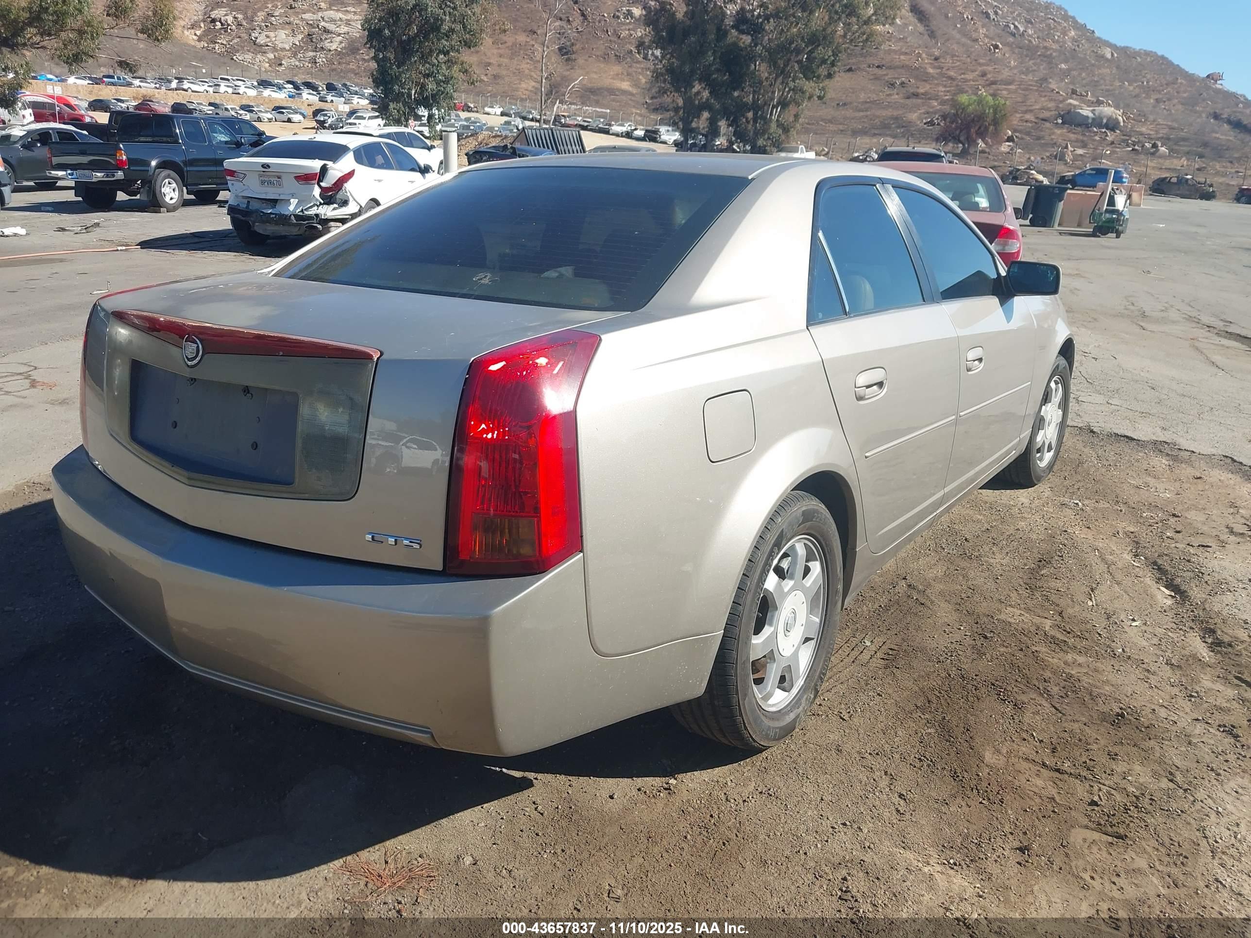 CADILLAC CTS image 4