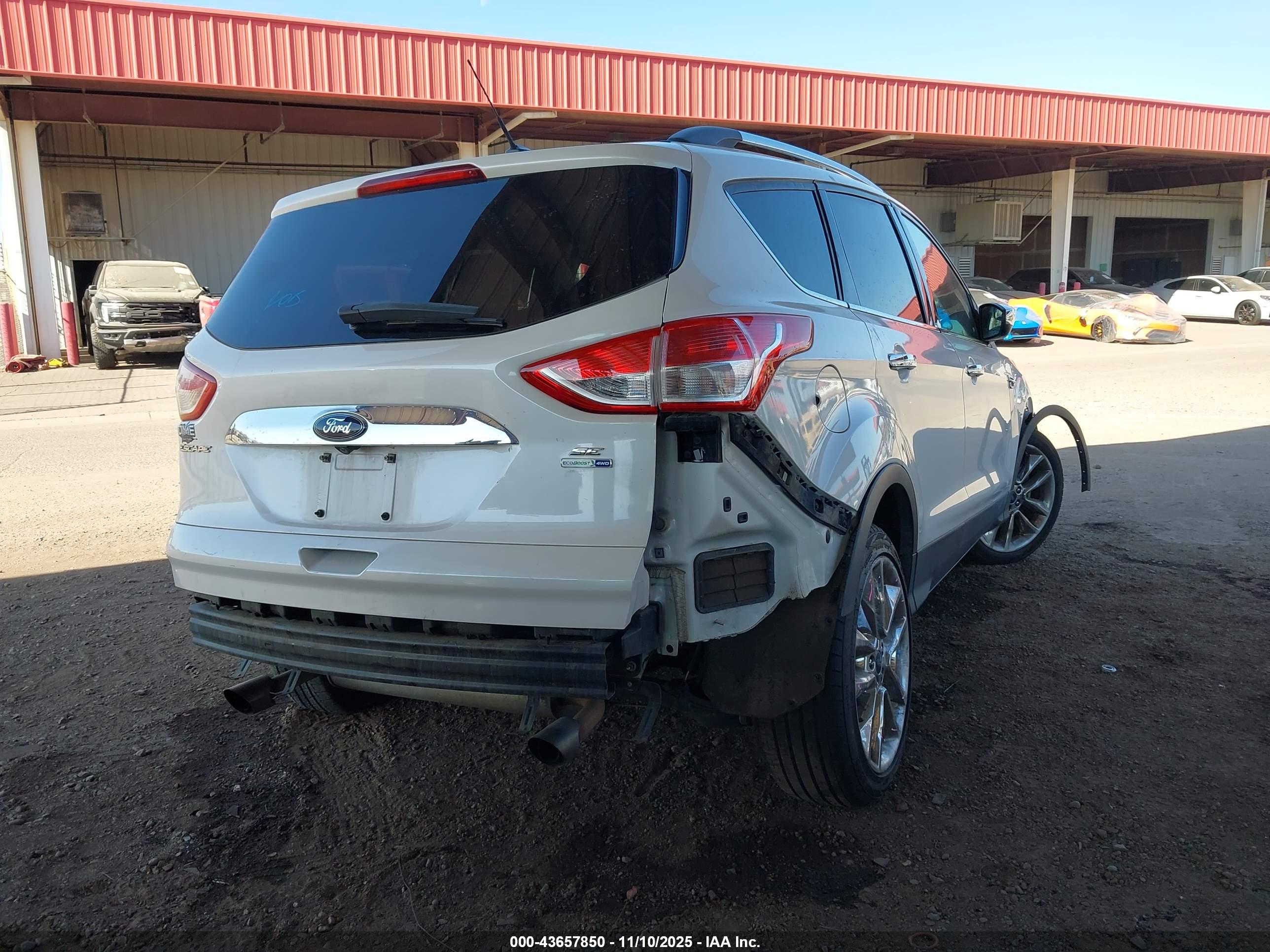 FORD ESCAPE image 4