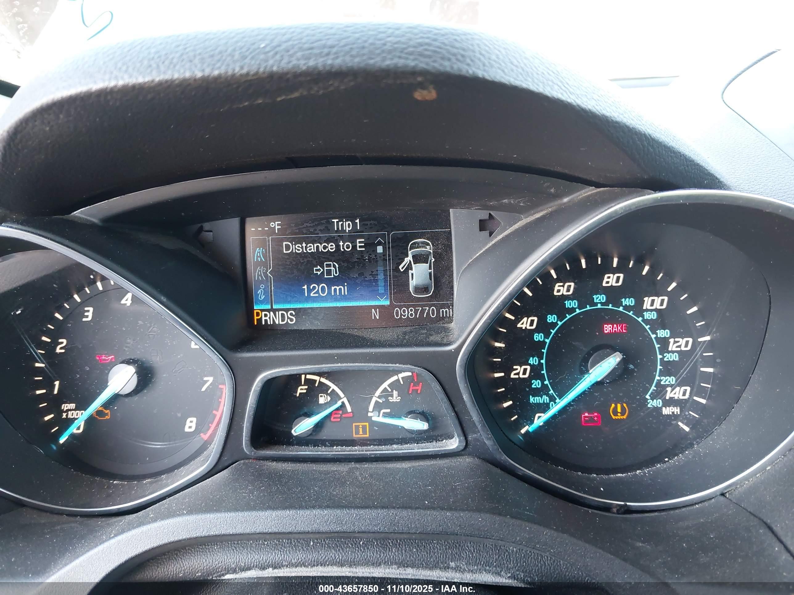 FORD ESCAPE image 7