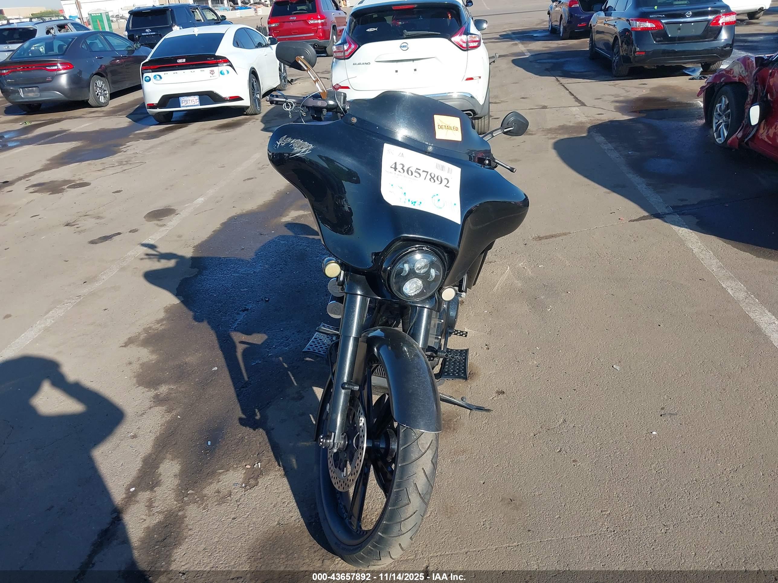 HARLEY-DAVIDSON FLHX image 5