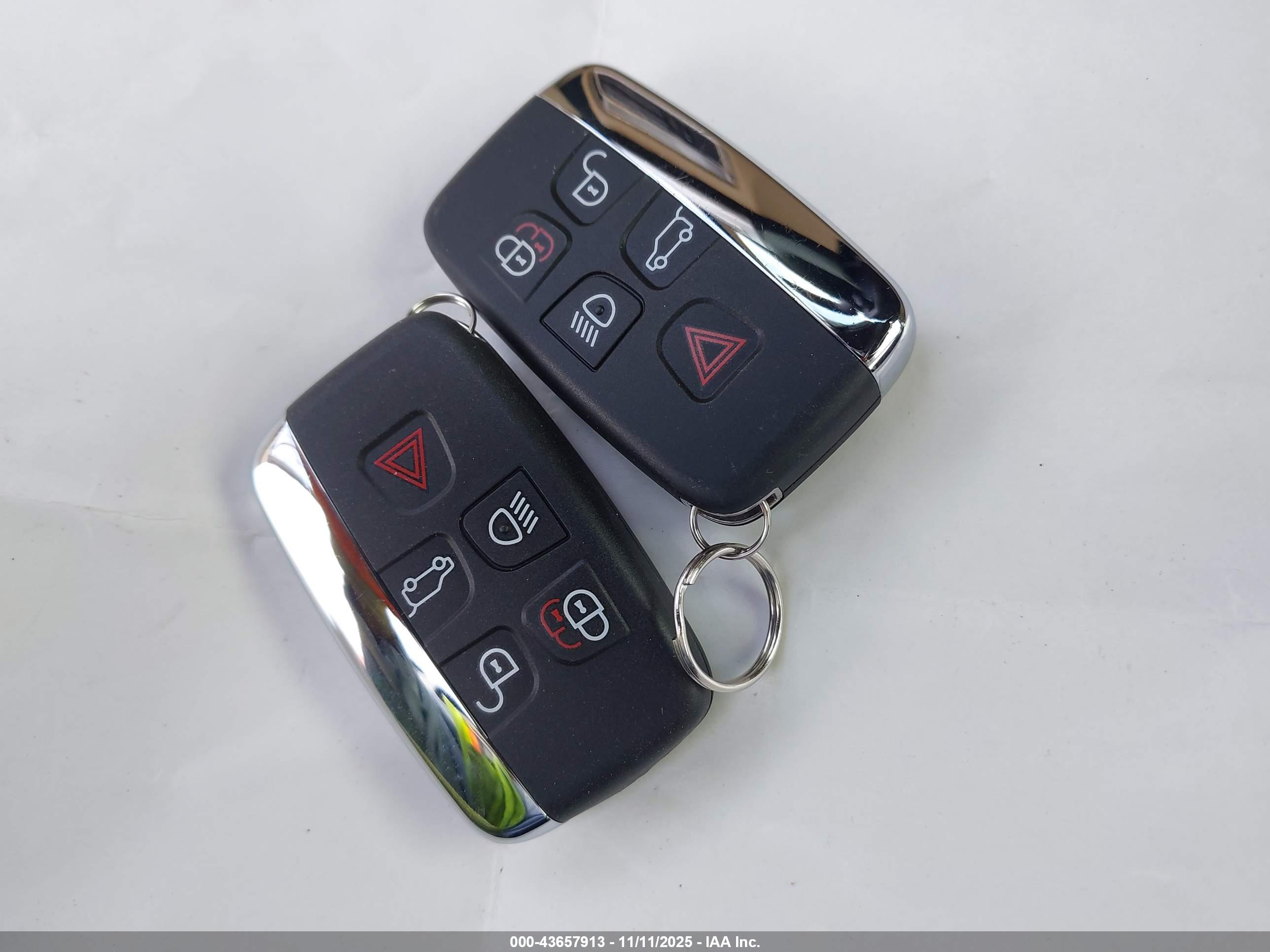 JAGUAR XF image 11