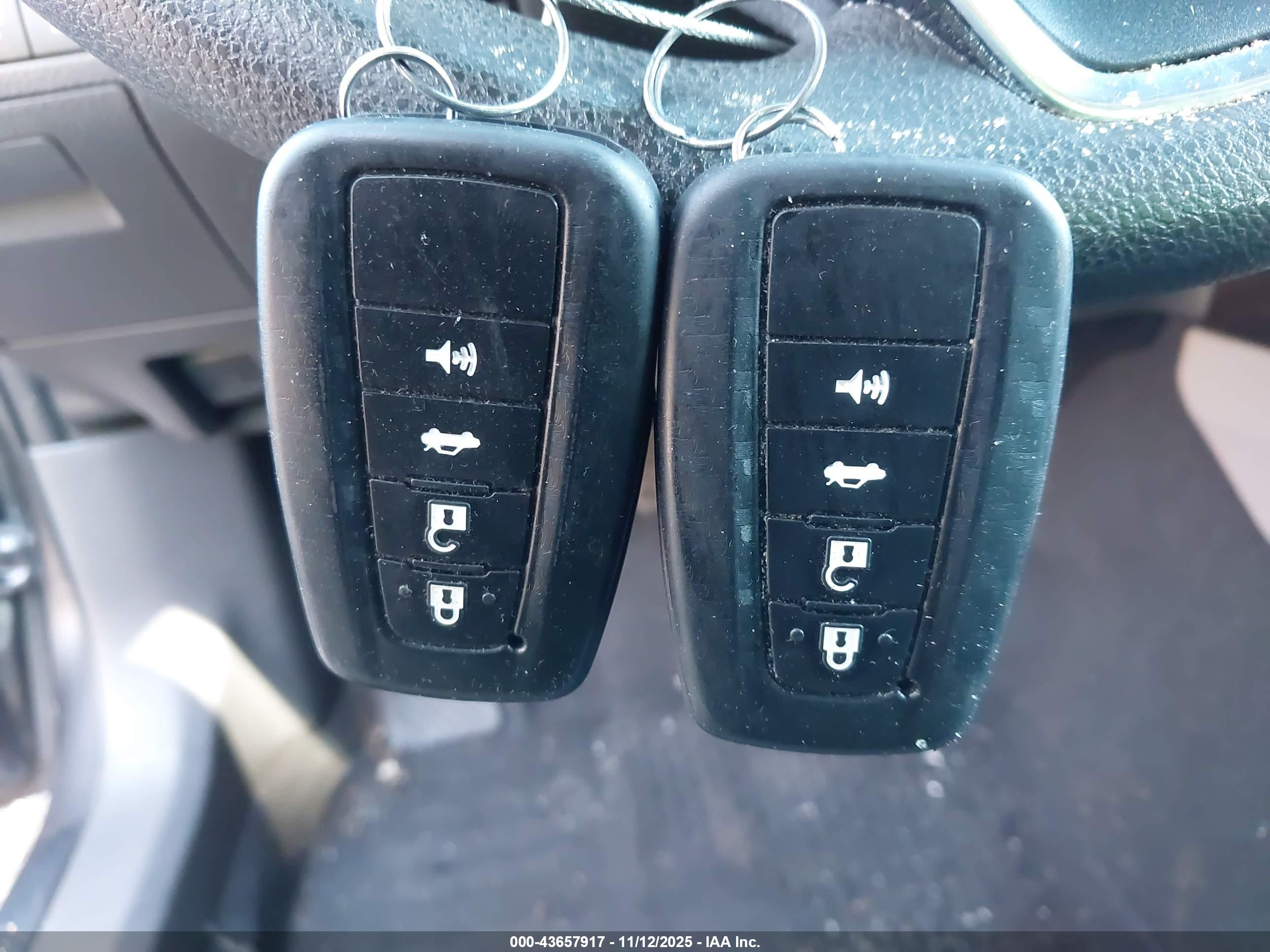 TOYOTA CAMRY image 11