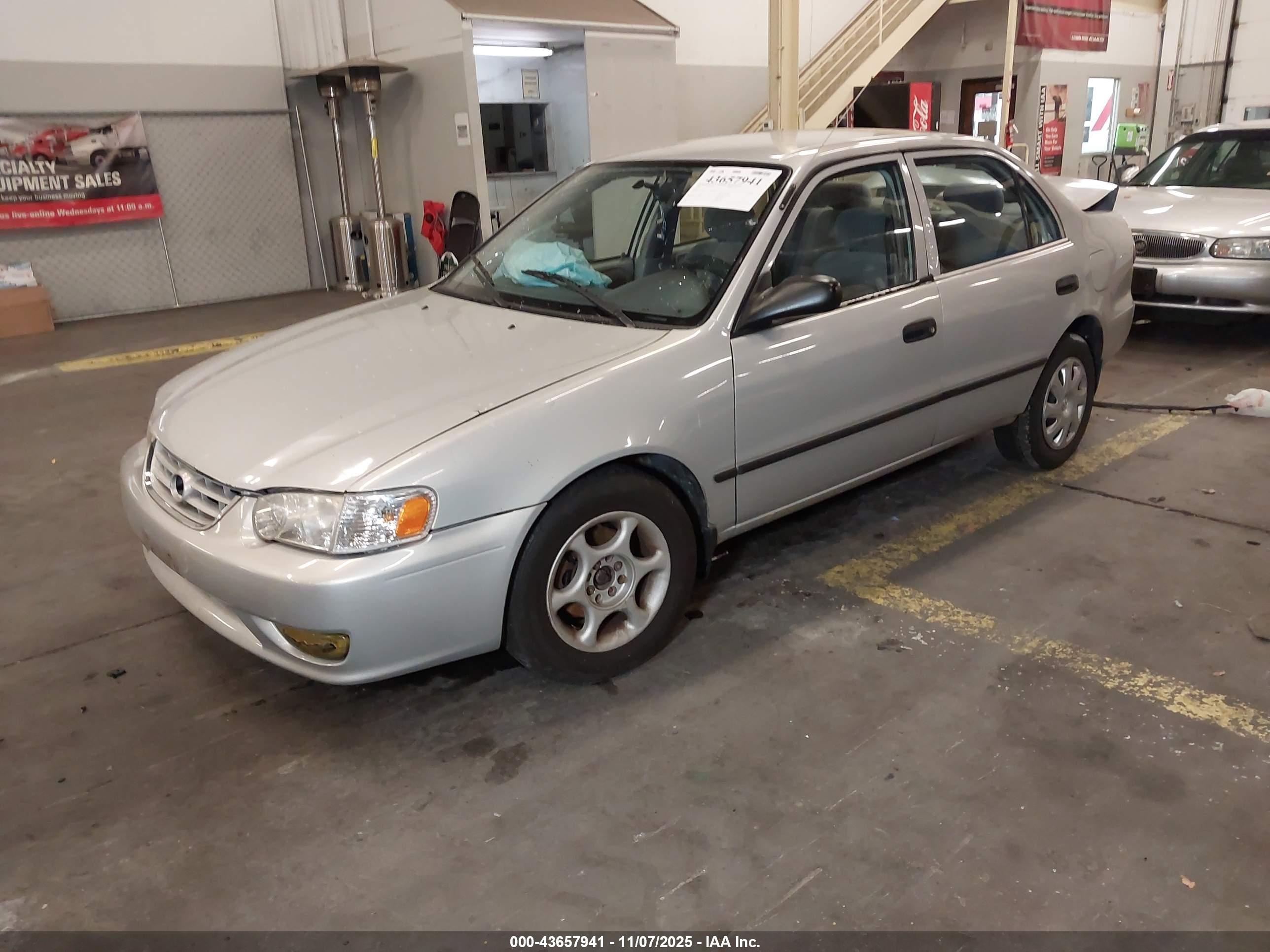 TOYOTA COROLLA image 2