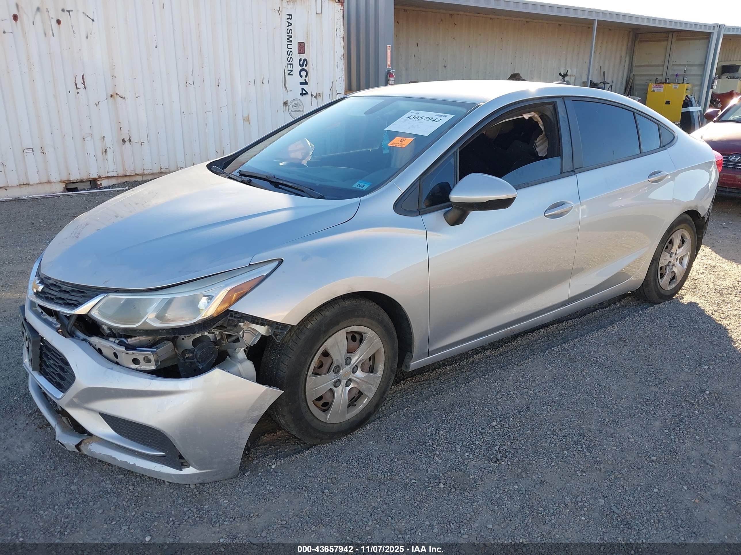 CHEVROLET CRUZE image 2