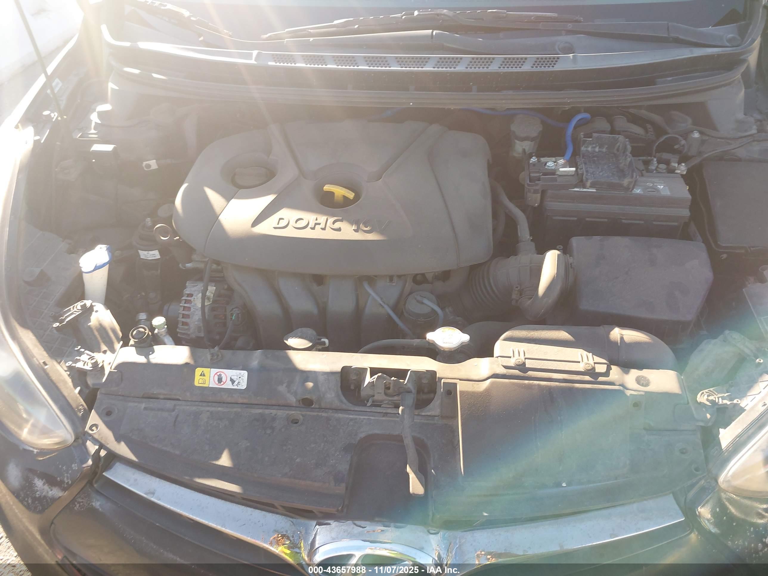 HYUNDAI ELANTRA image 10