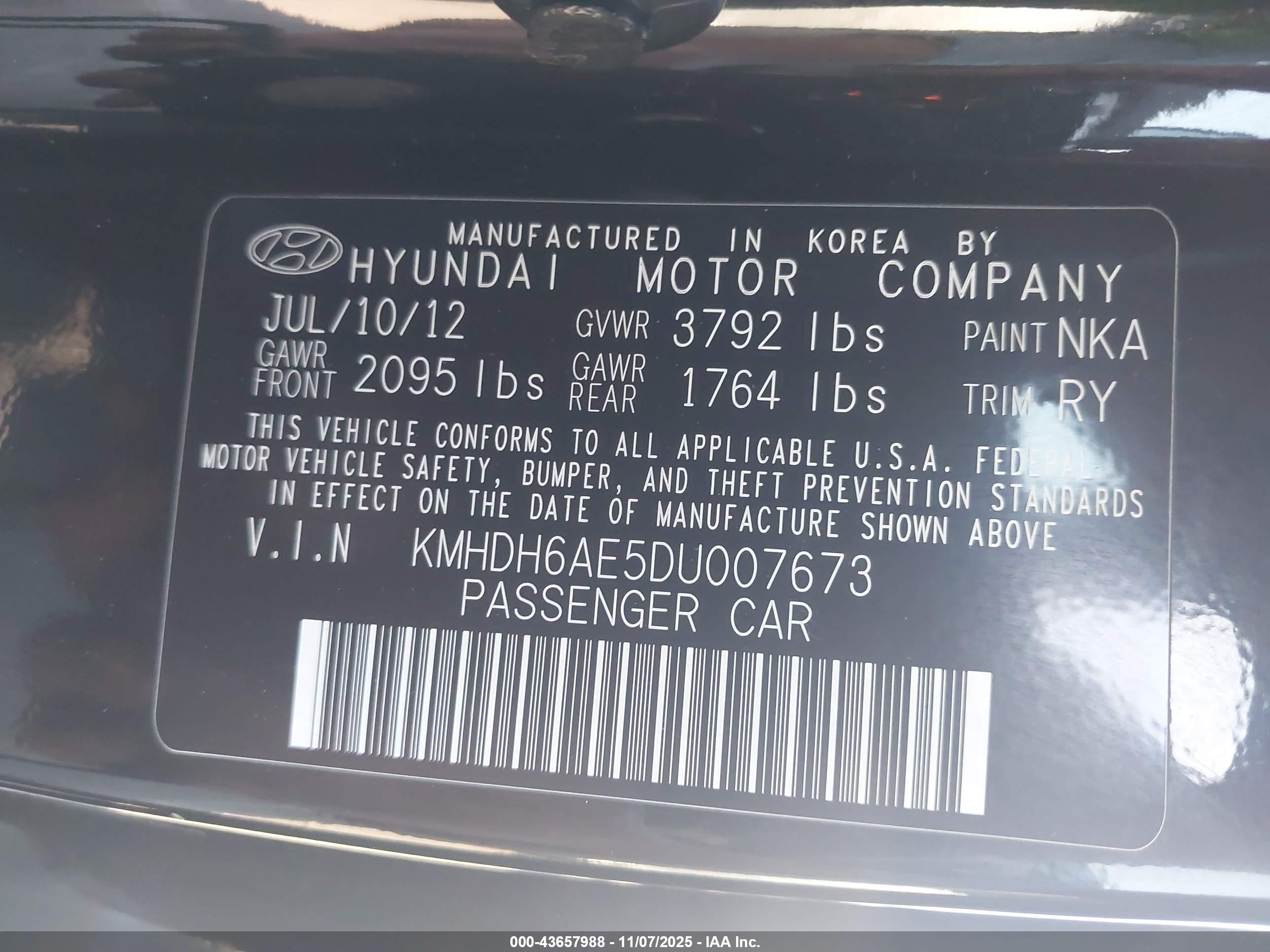 HYUNDAI ELANTRA image 9