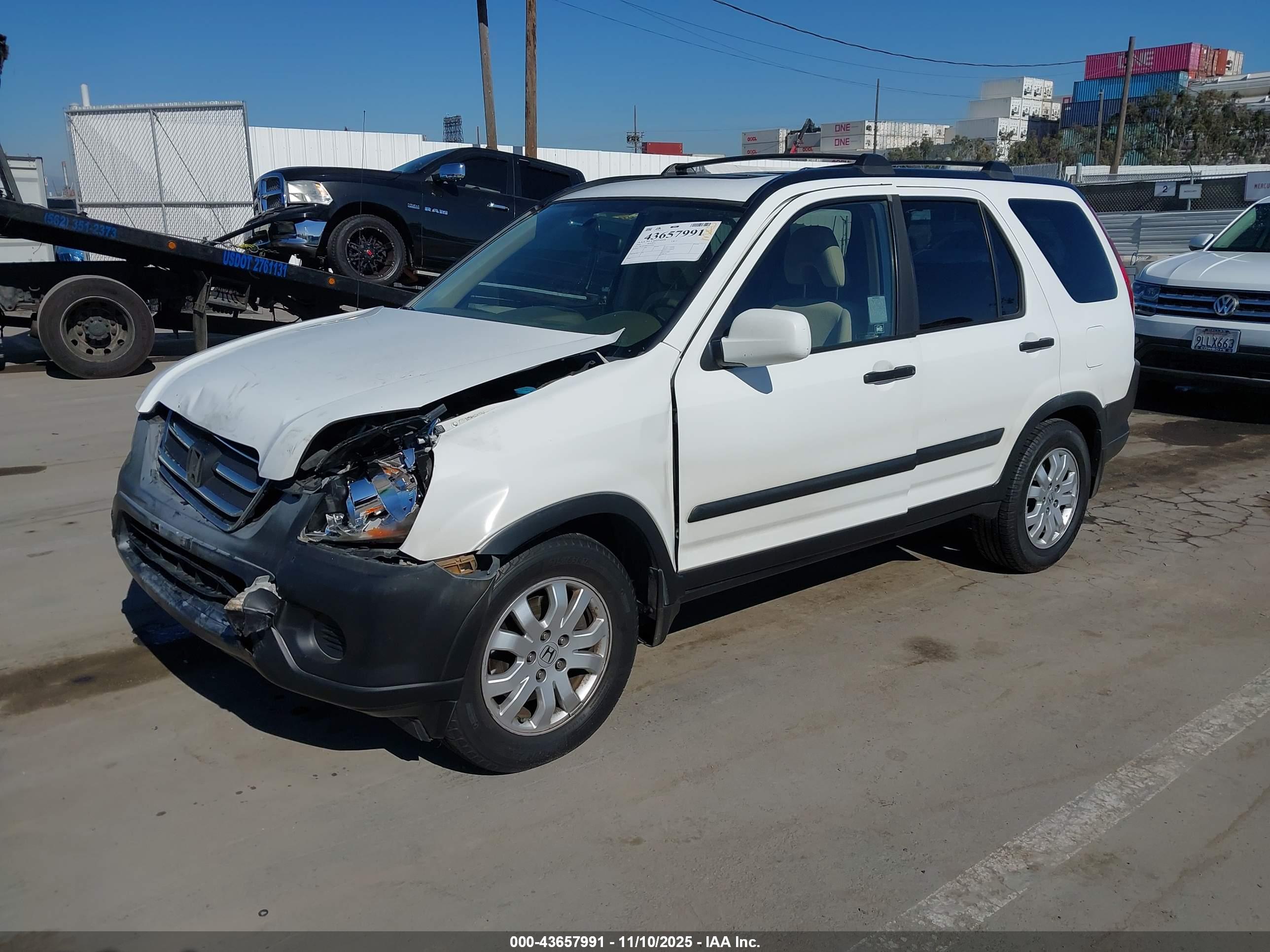 HONDA CR-V image 2