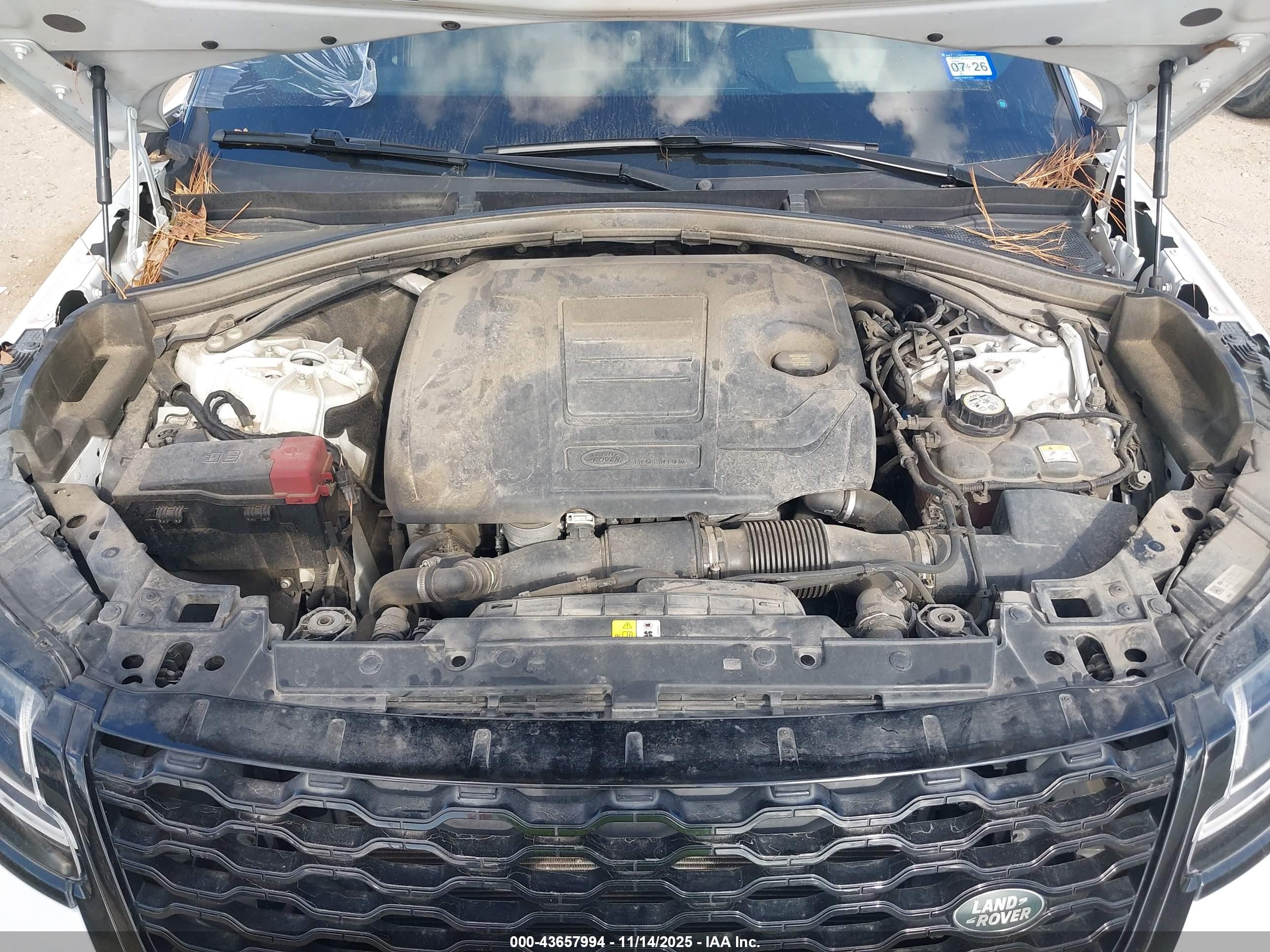 LAND ROVER image 10
