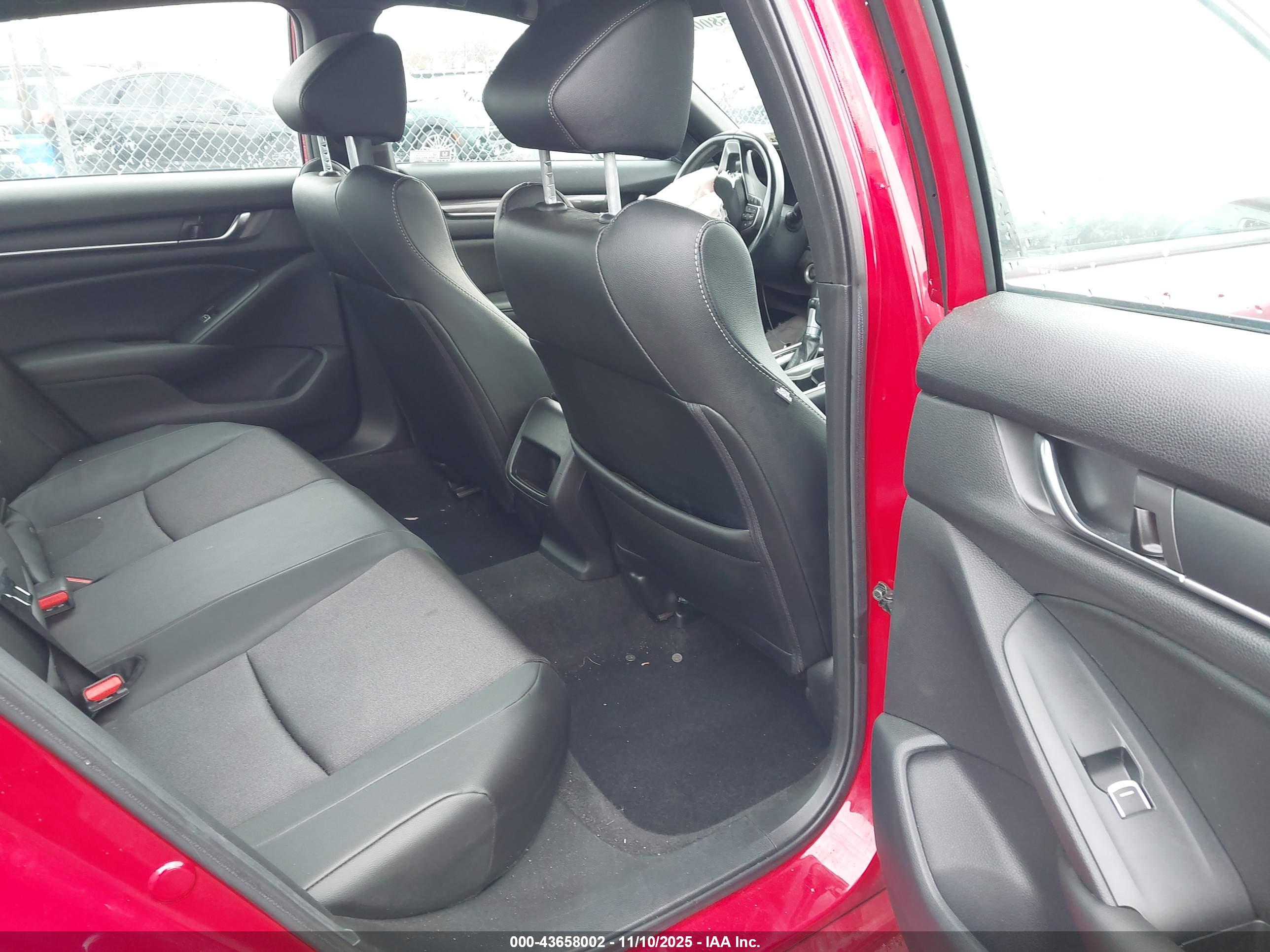 HONDA ACCORD image 8