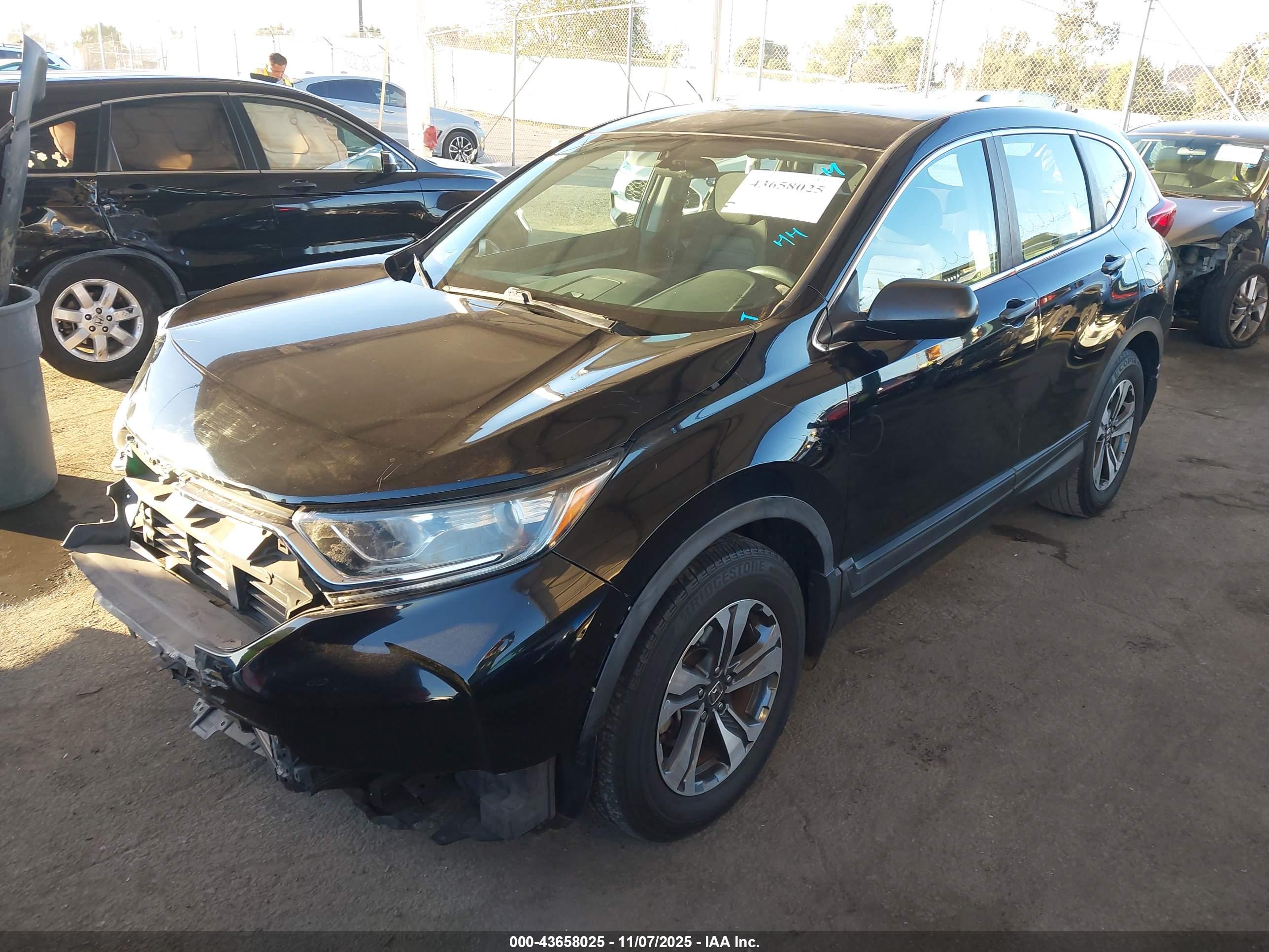 HONDA CR-V image 2