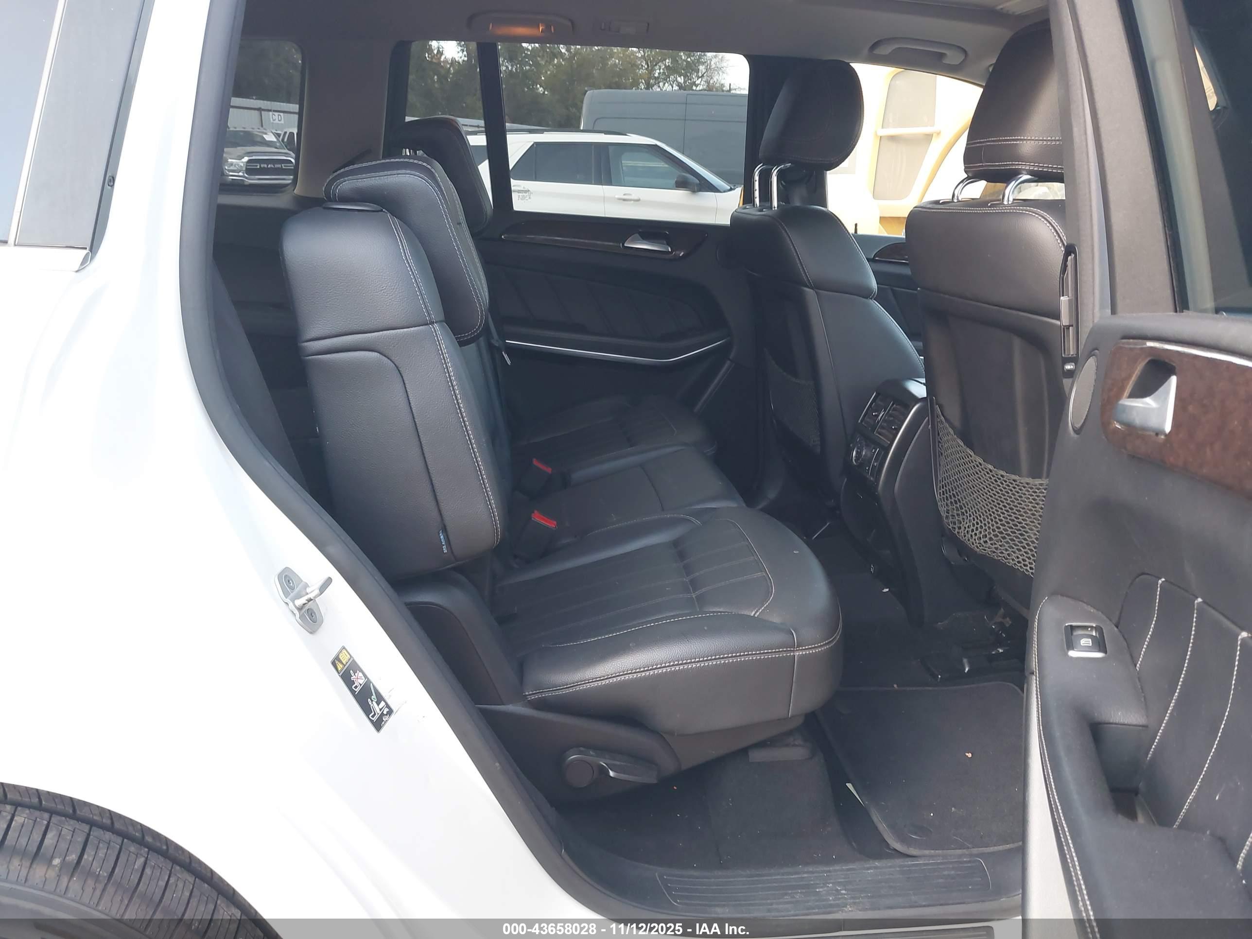 MERCEDES-BENZ GL image 8