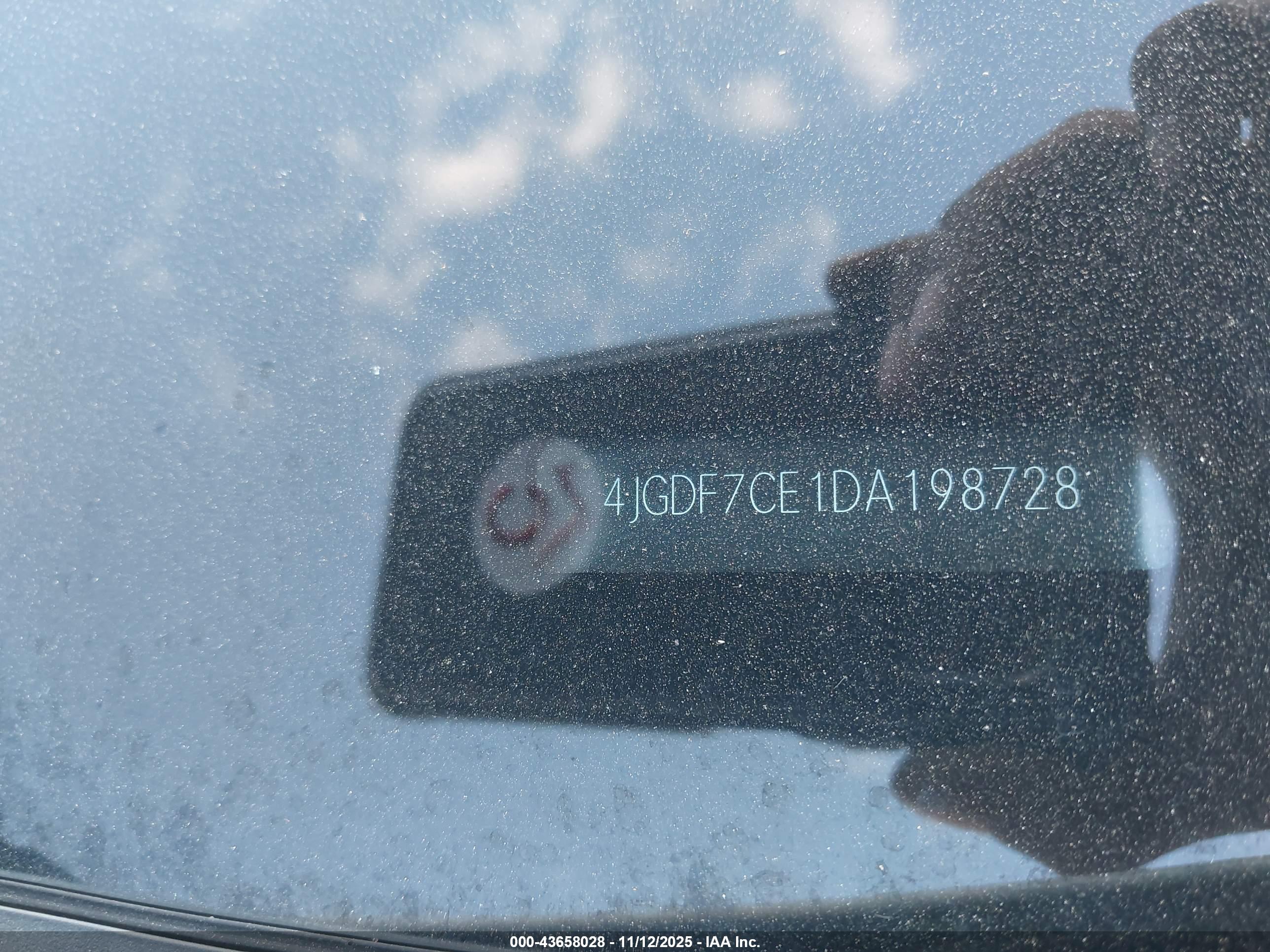 MERCEDES-BENZ GL image 9
