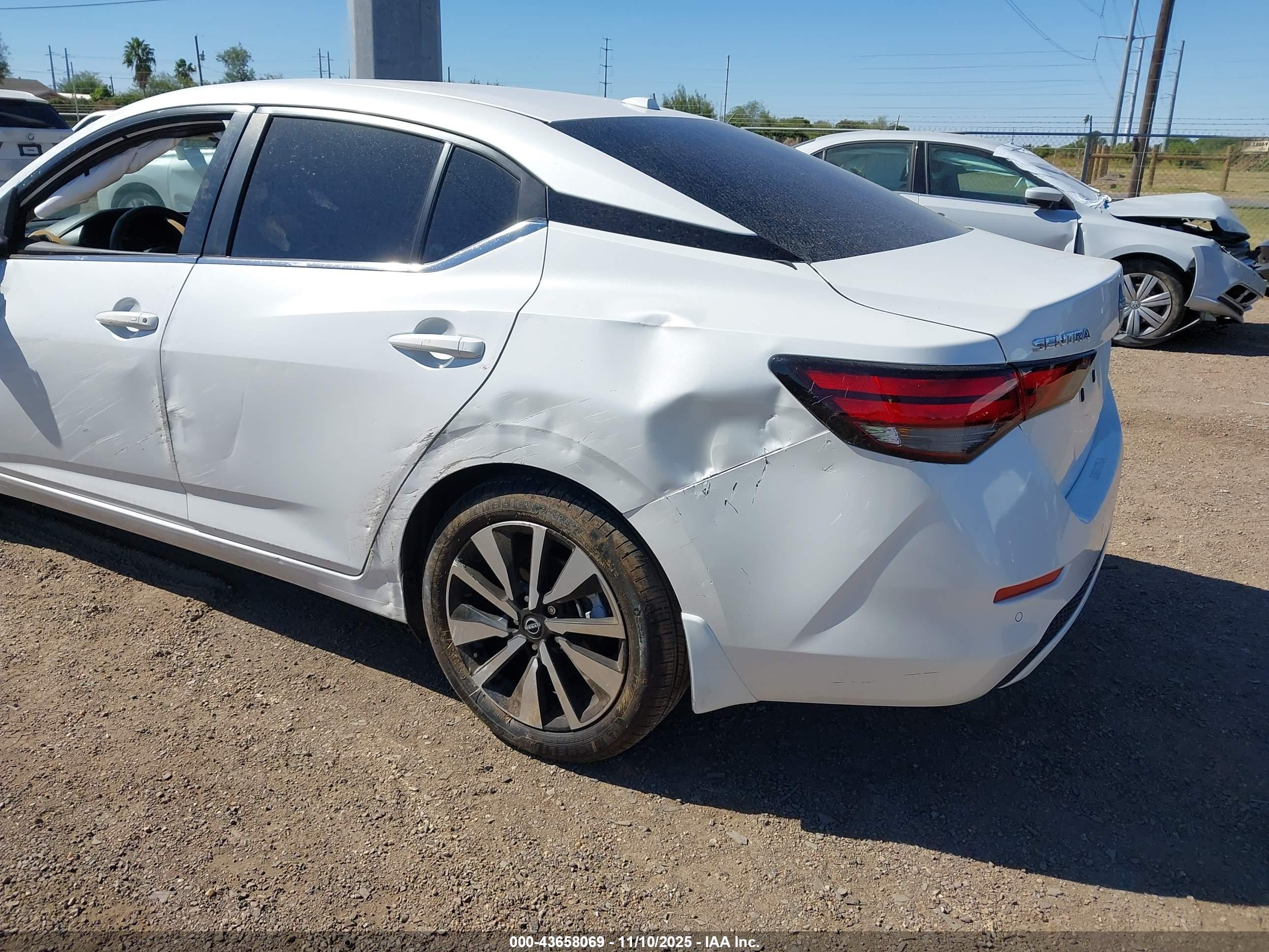 NISSAN SENTRA image 6
