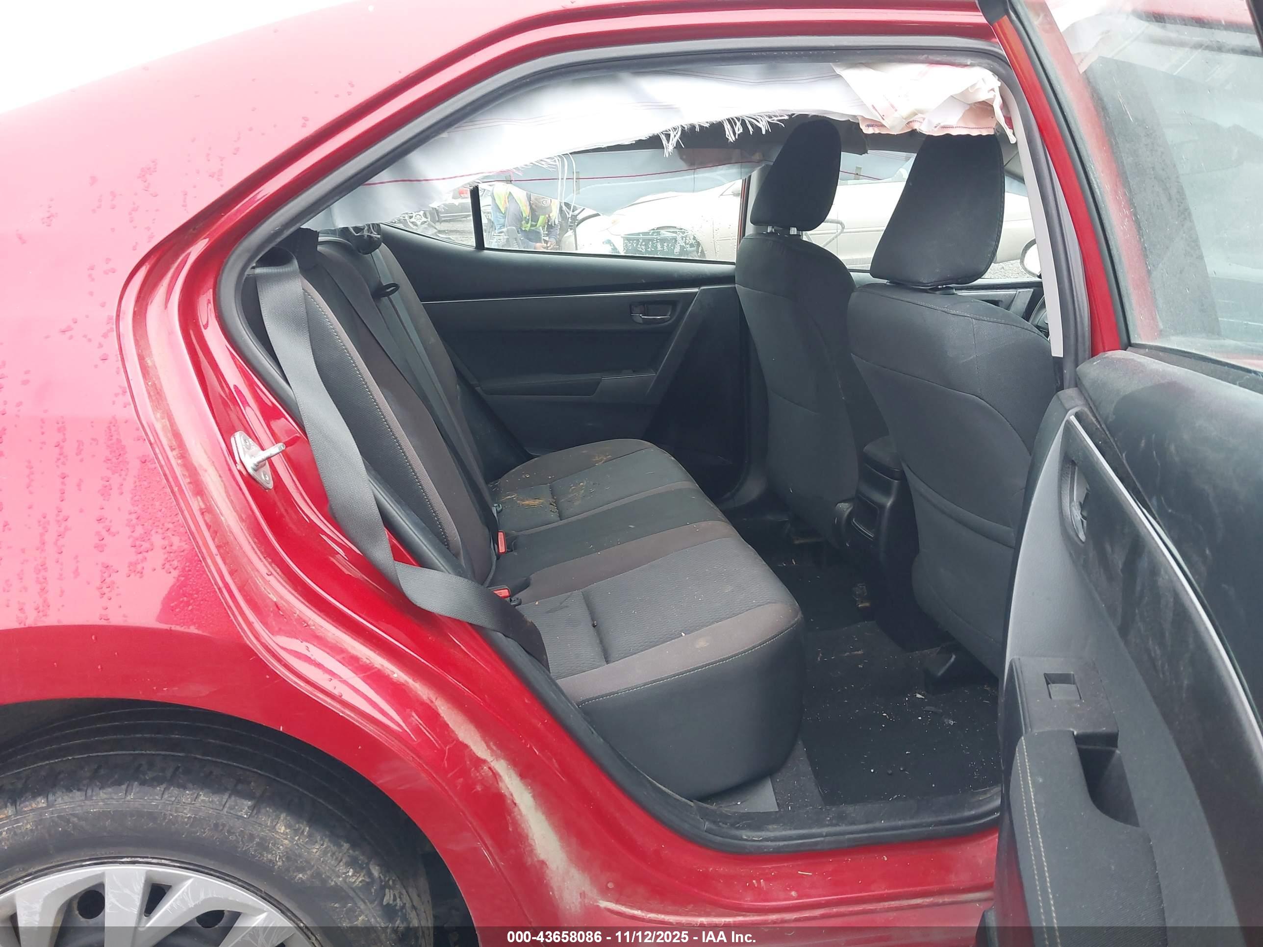 TOYOTA COROLLA image 8