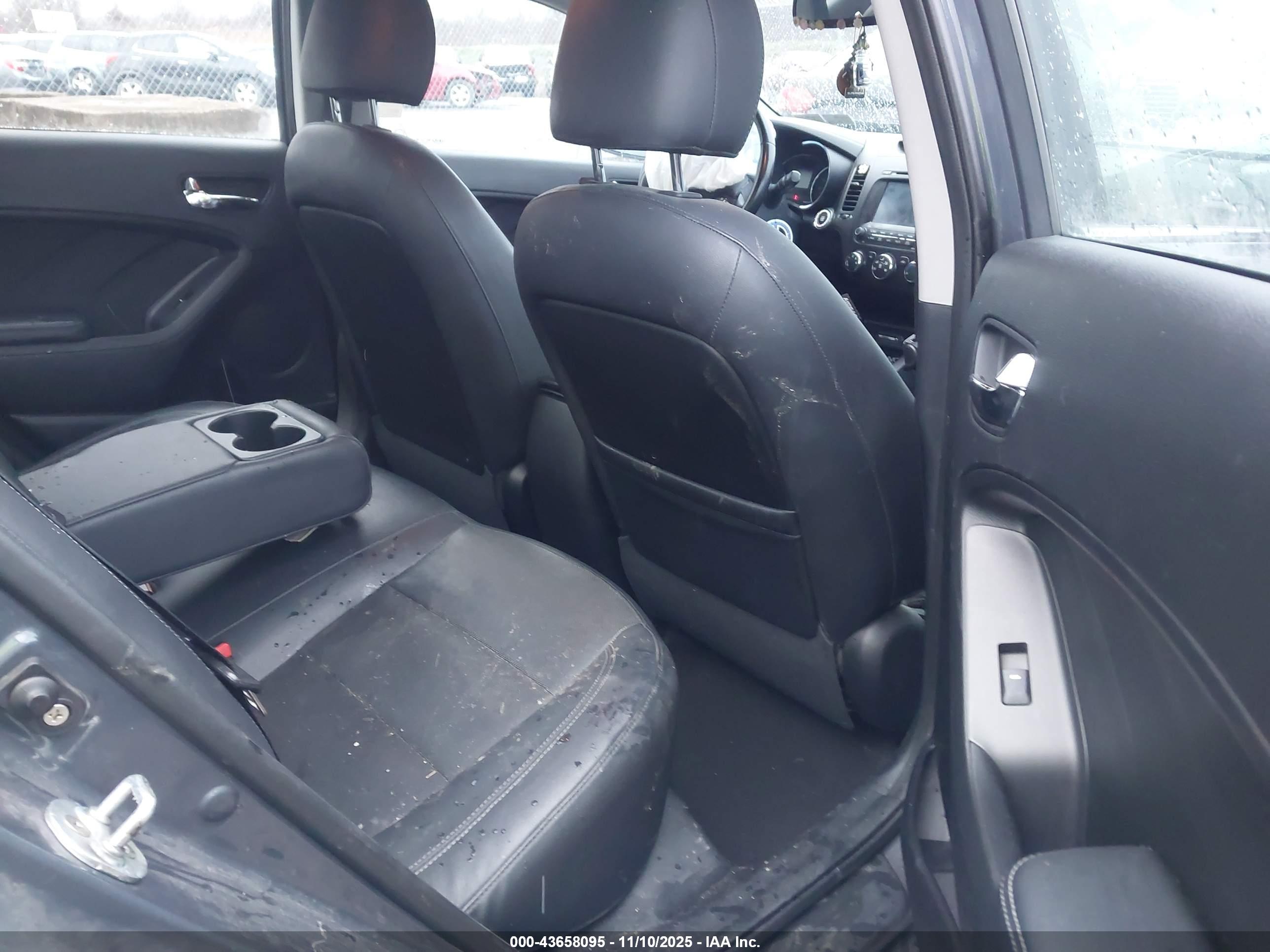 KIA FORTE image 8