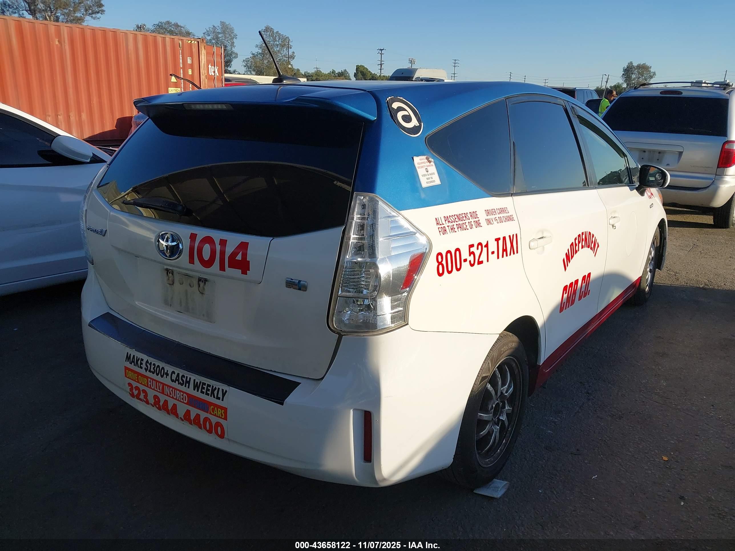 TOYOTA PRIUS image 4