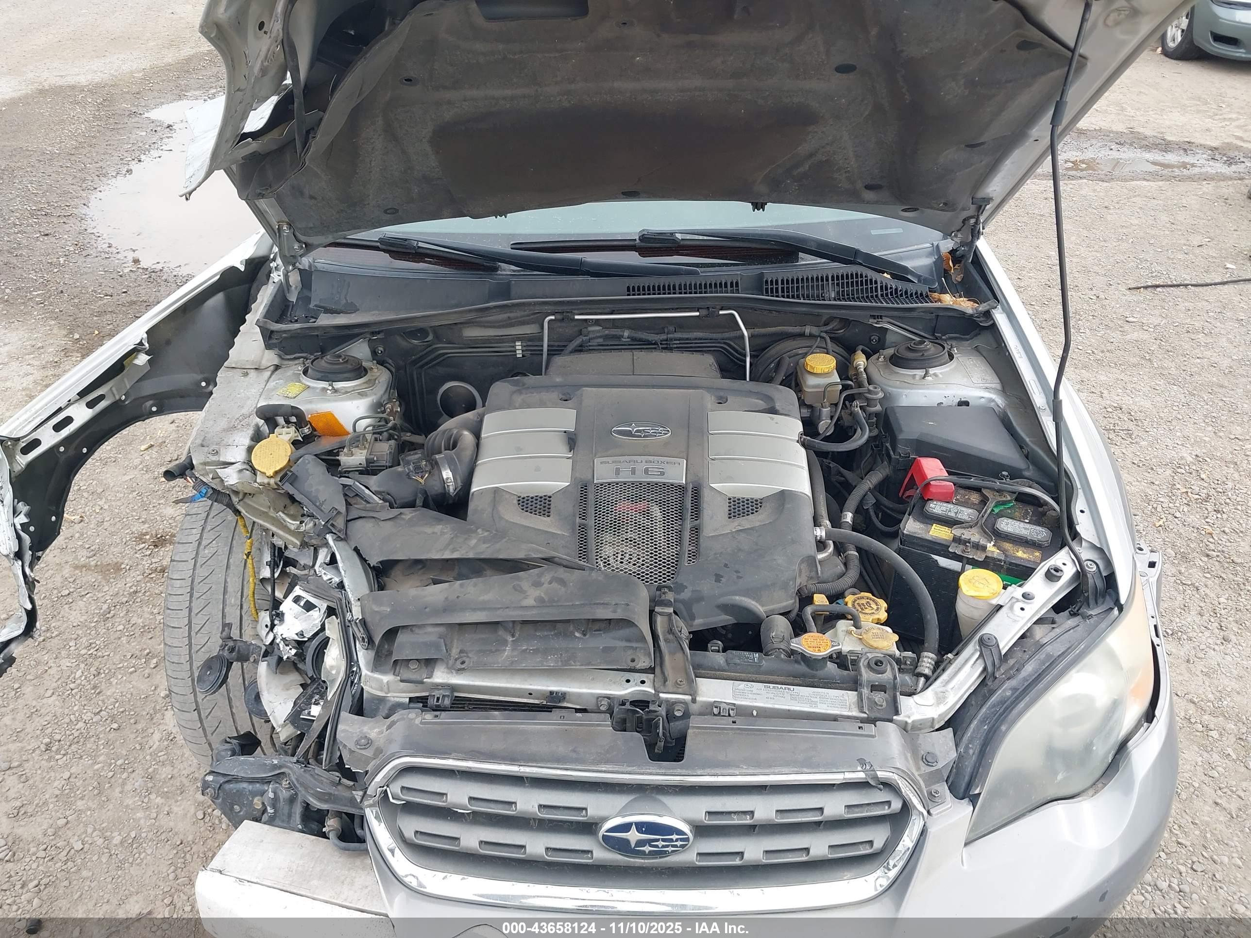 SUBARU OUTBACK image 10