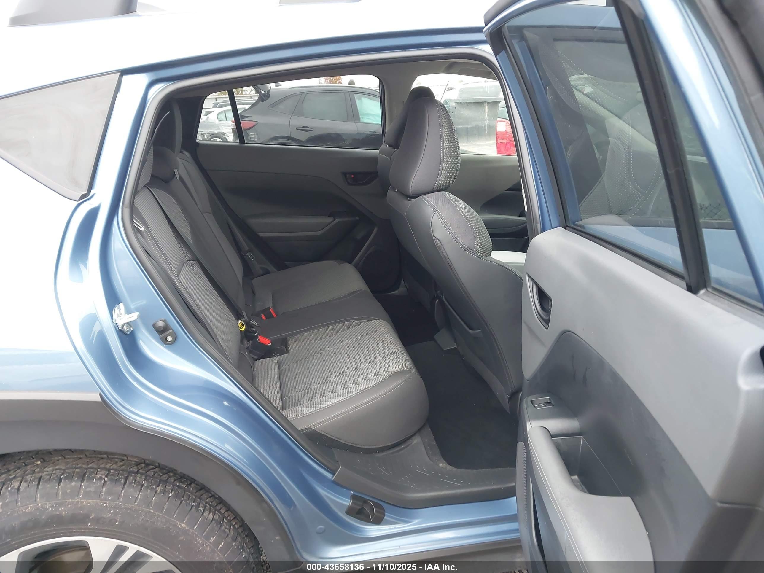 SUBARU CROSSTREK image 8