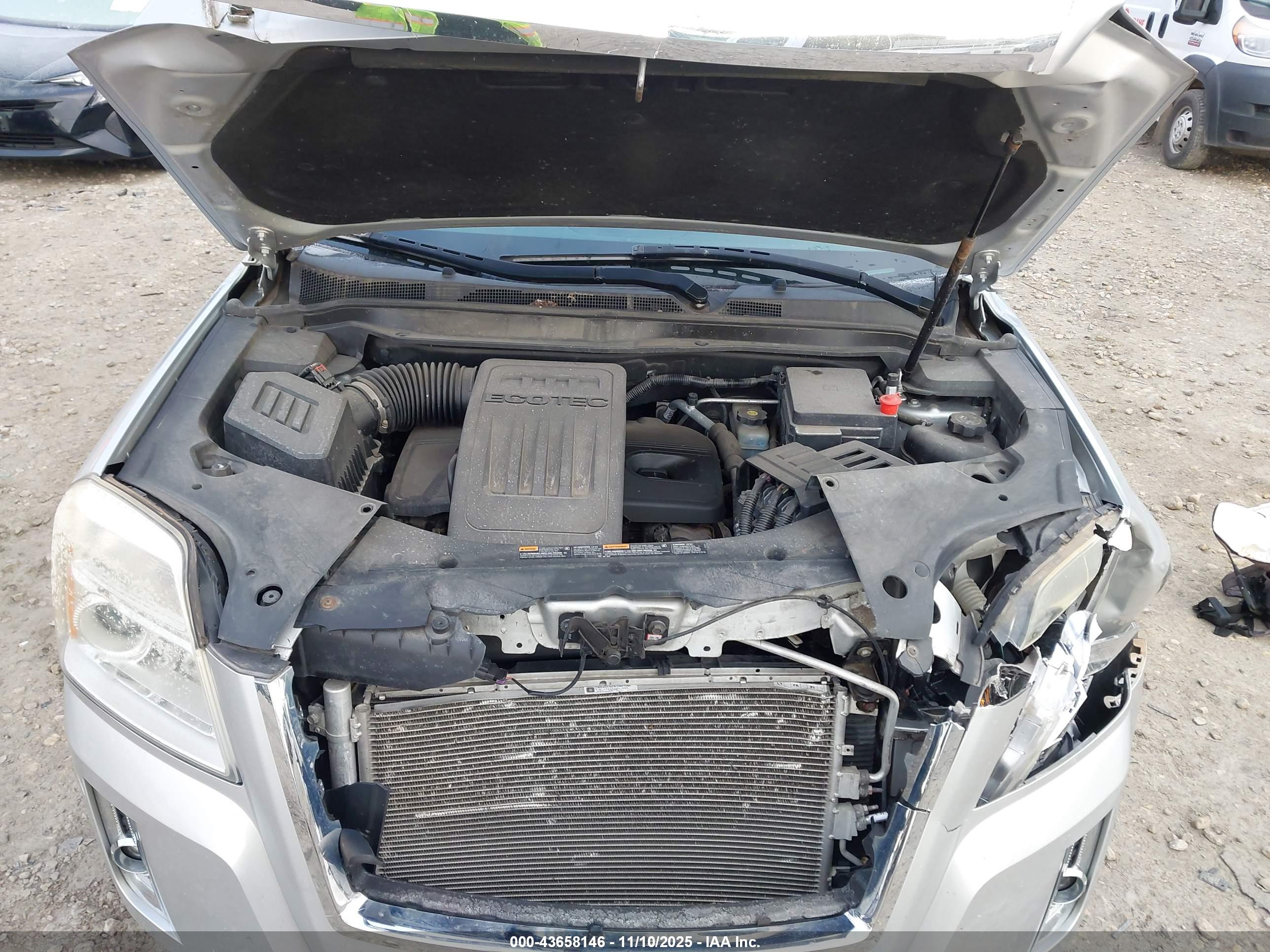 GMC TERRAIN image 10