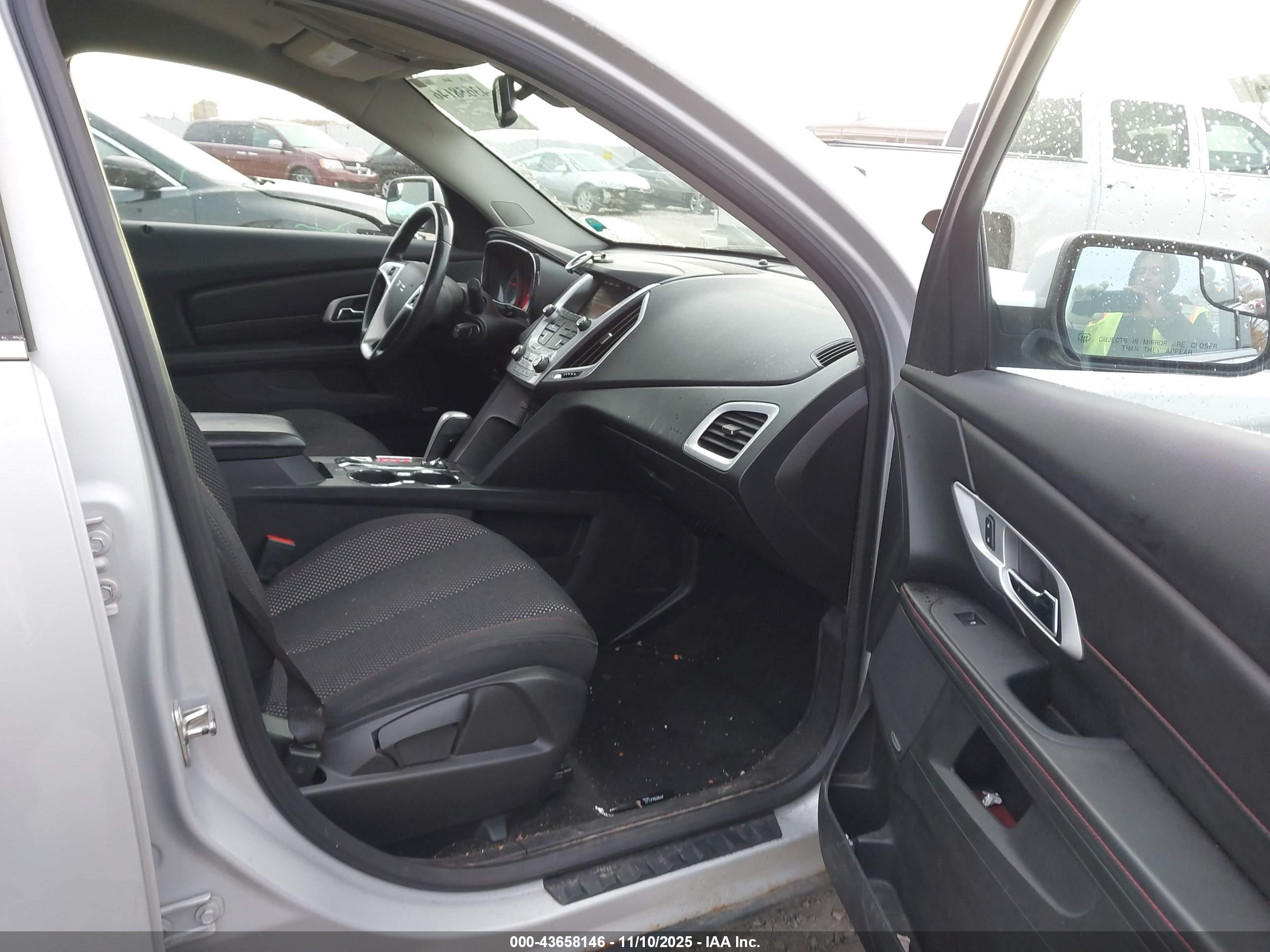 GMC TERRAIN image 5