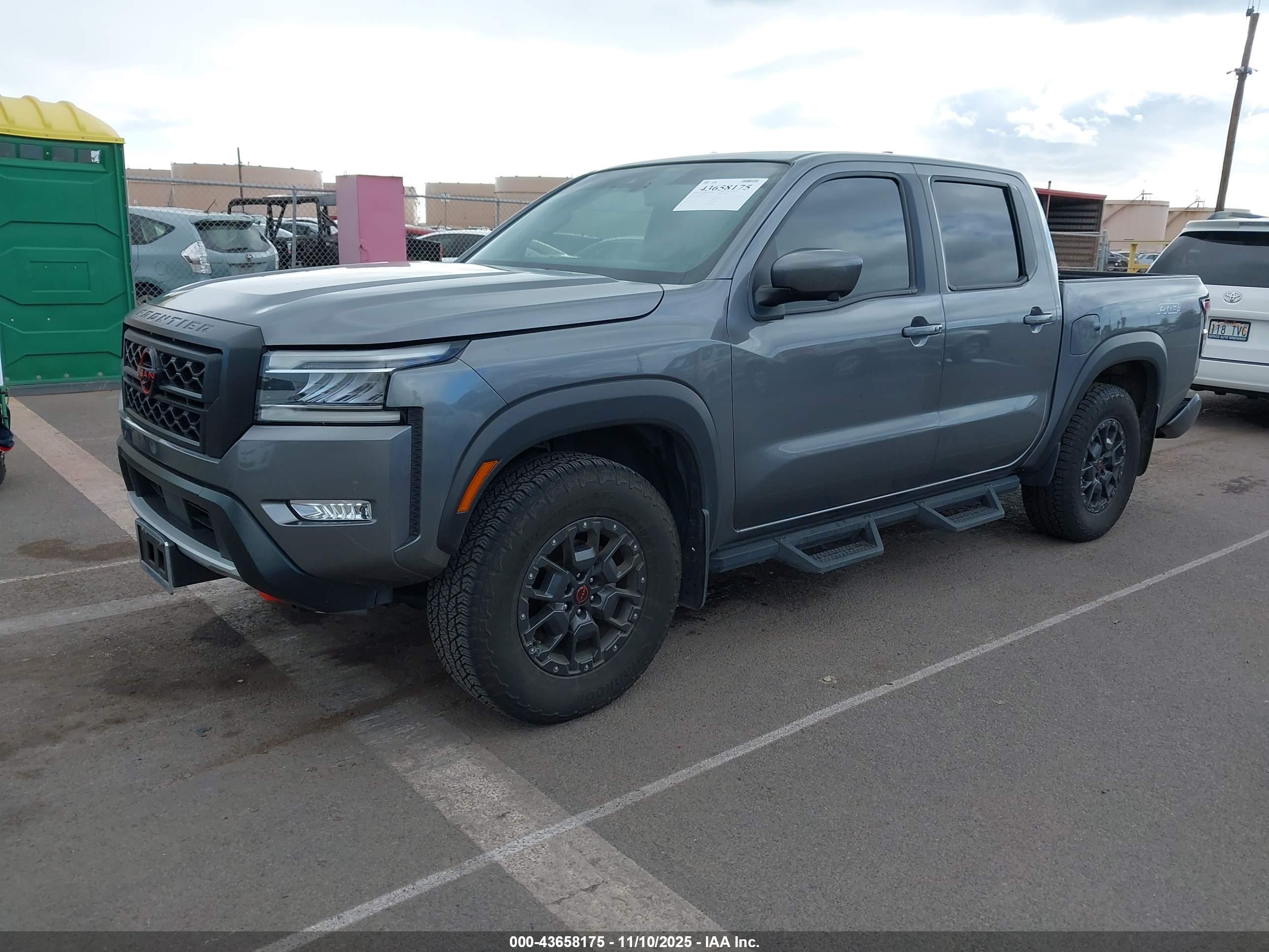 NISSAN FRONTIER image 2