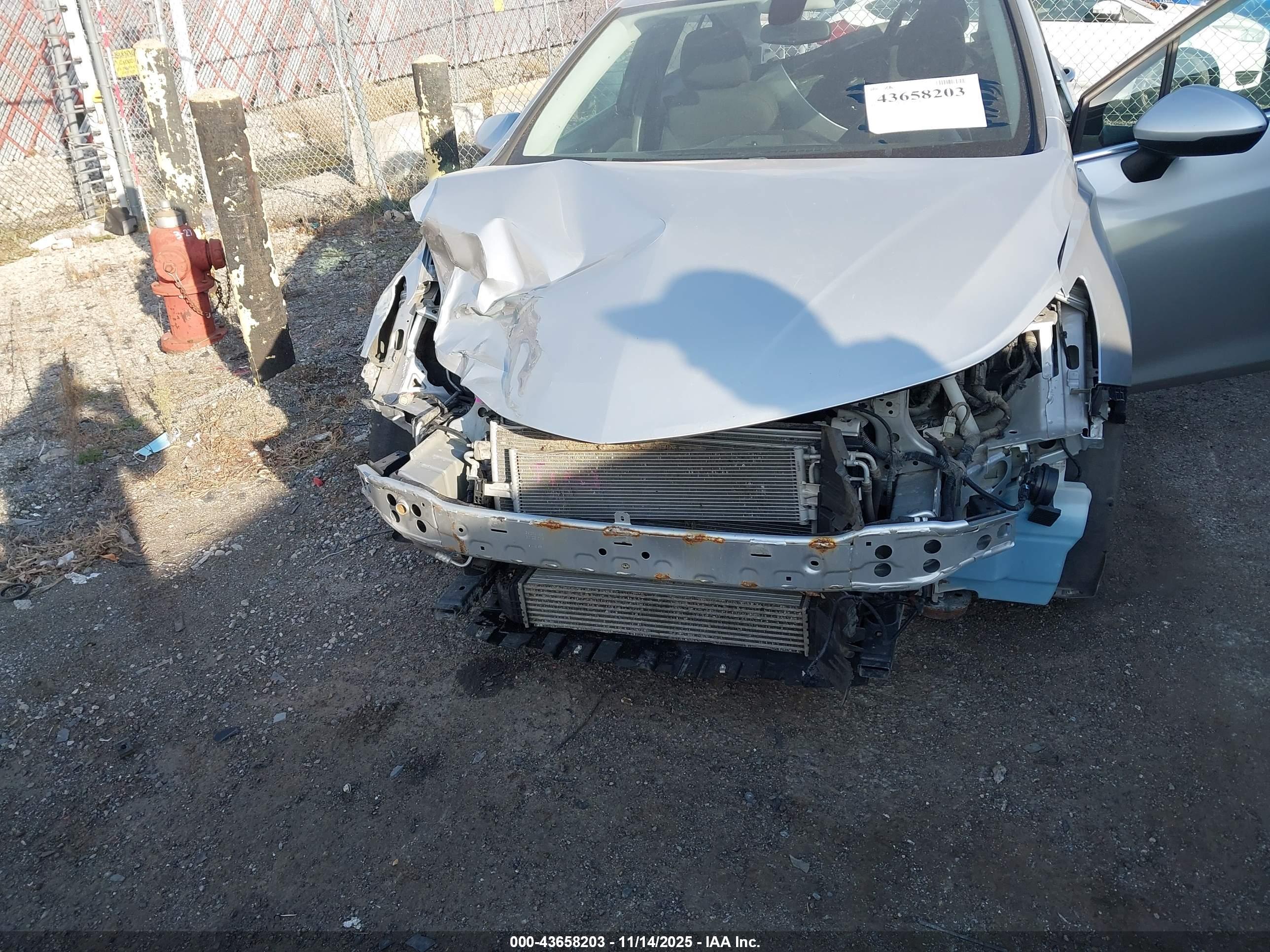 CHEVROLET CRUZE image 6