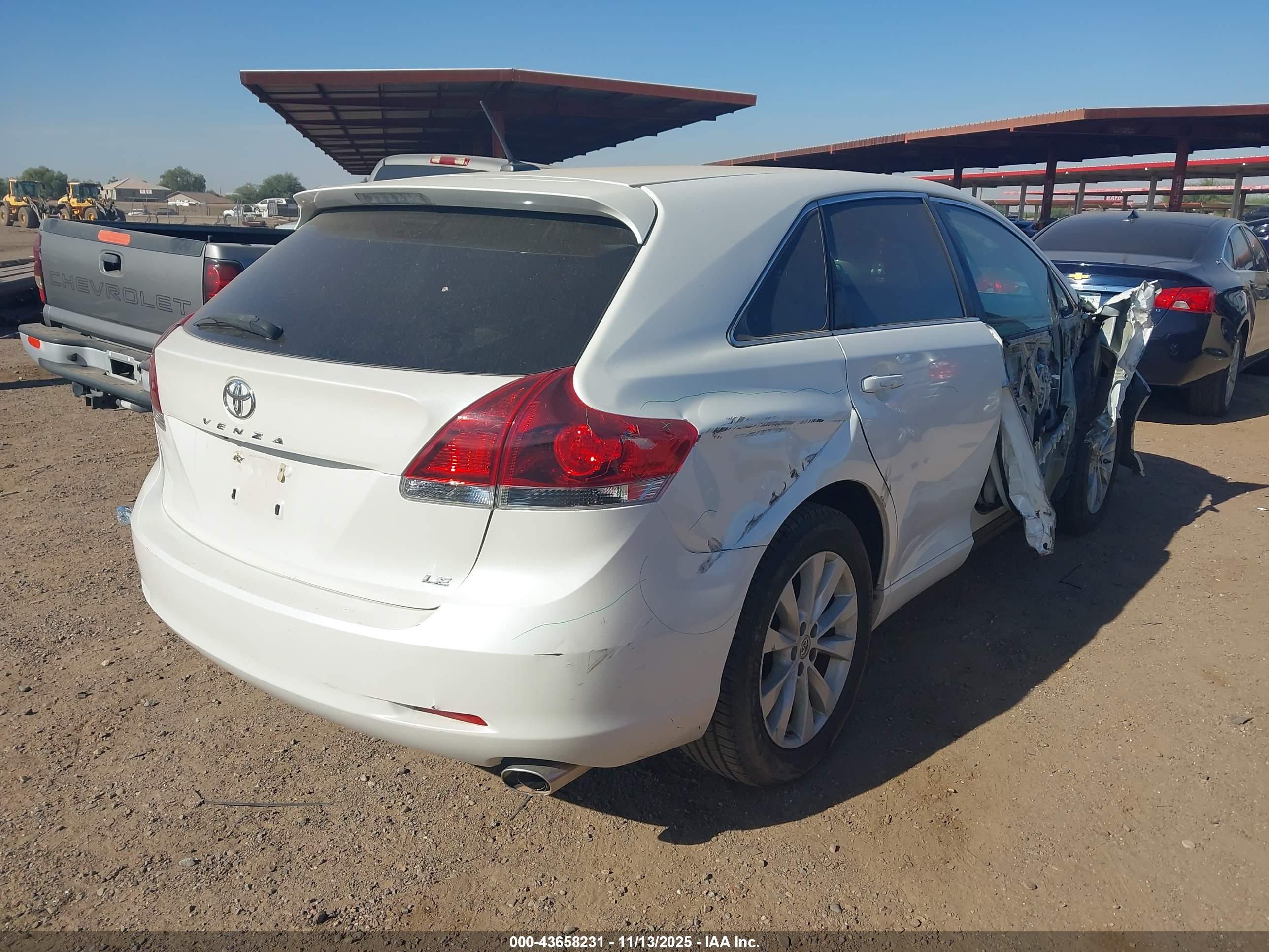 TOYOTA VENZA image 4