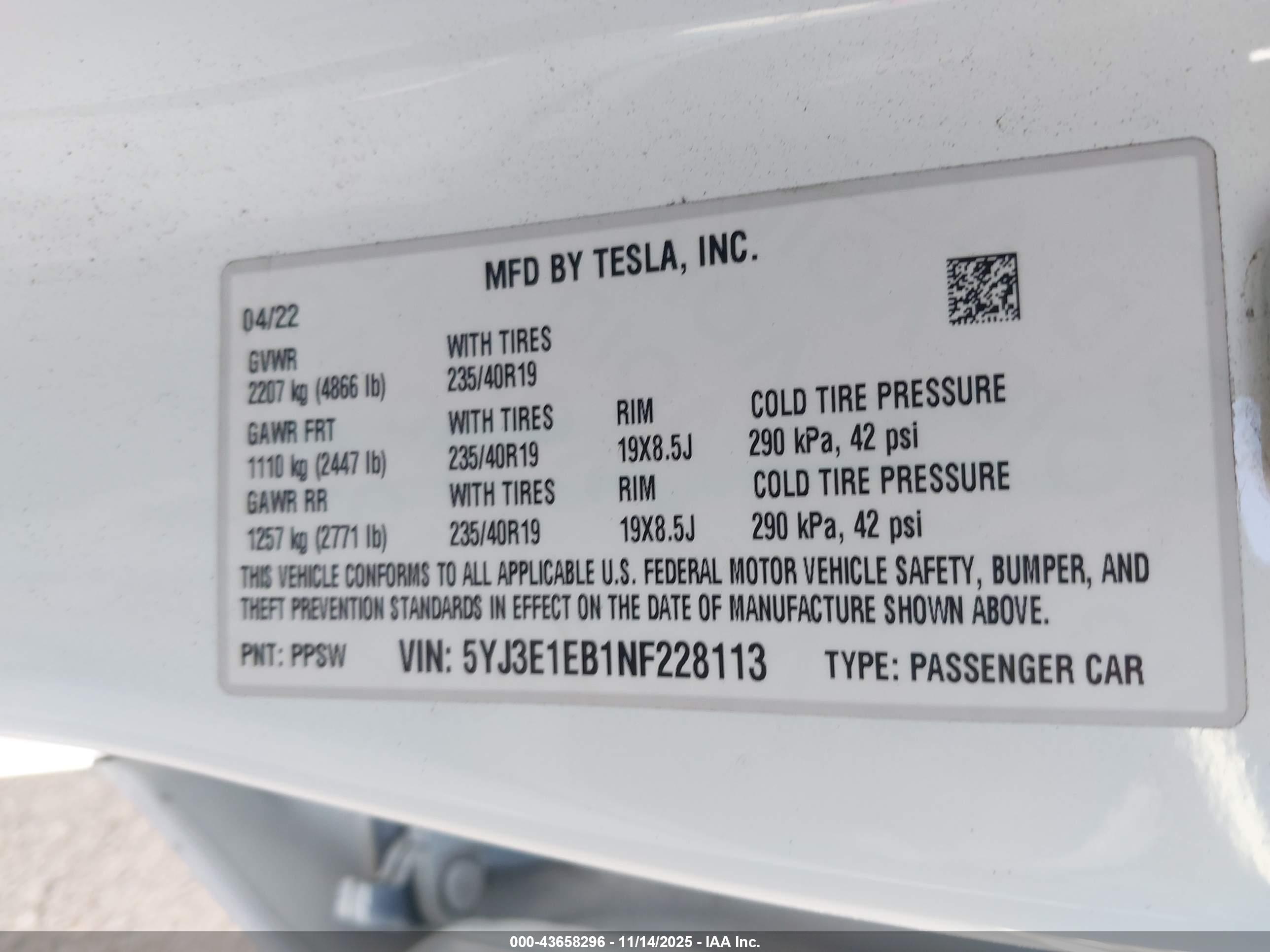 TESLA MODEL image 9