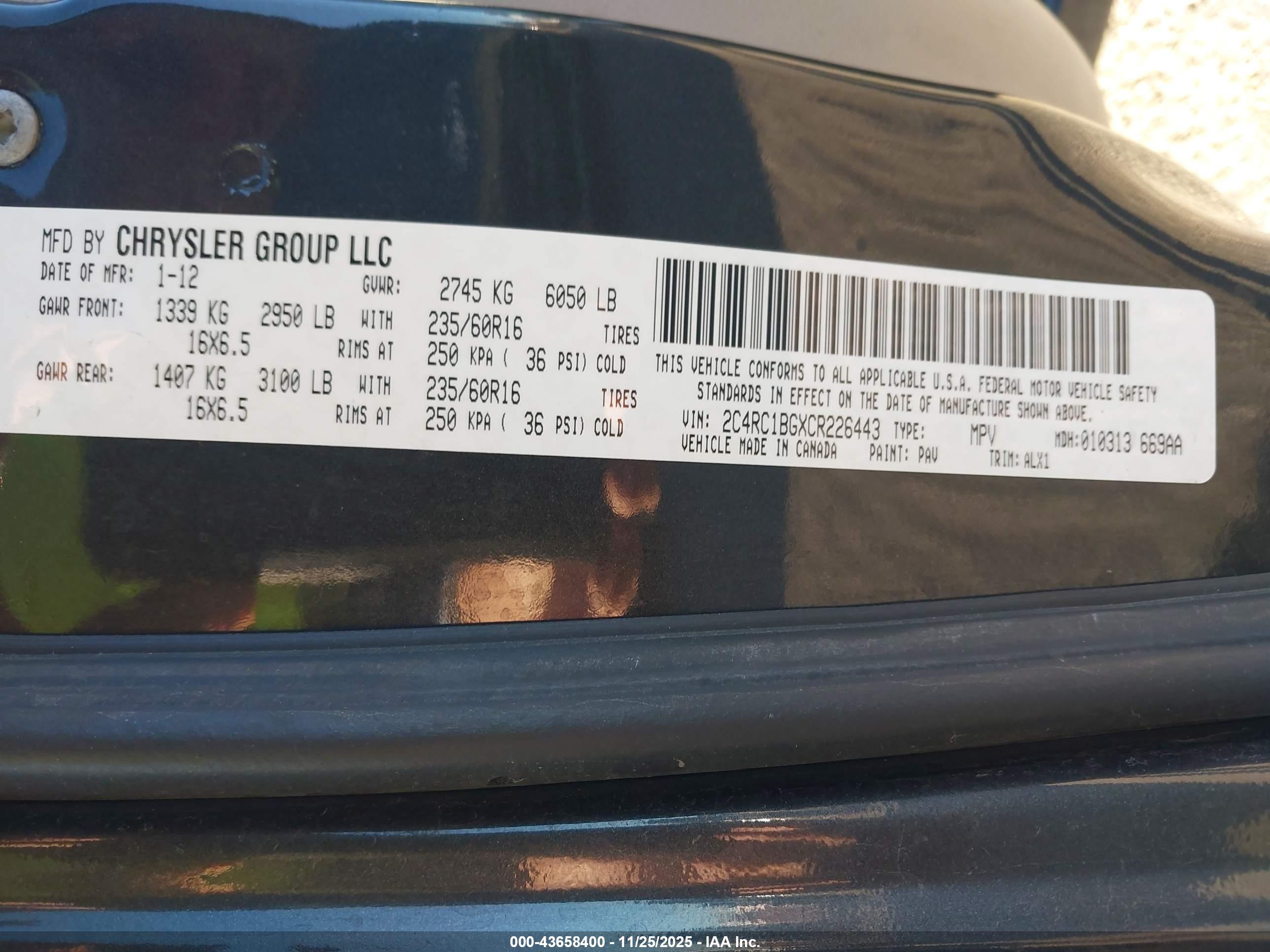 CHRYSLER TOWN image 9