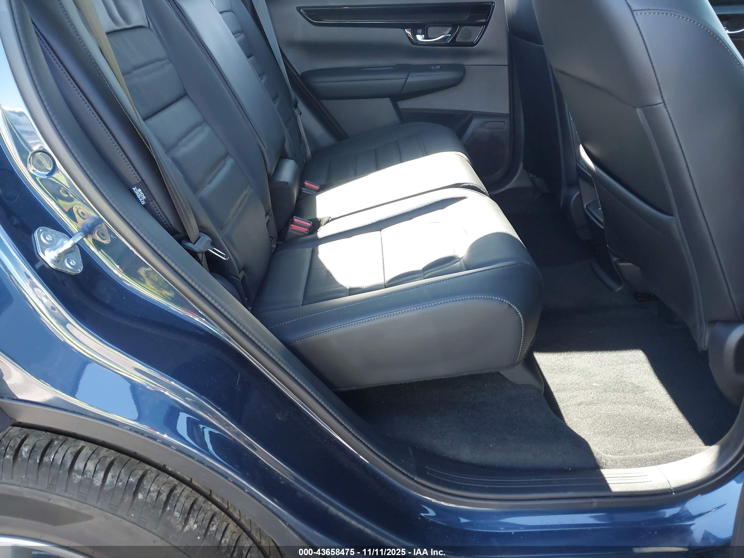 HONDA CR-V image 8