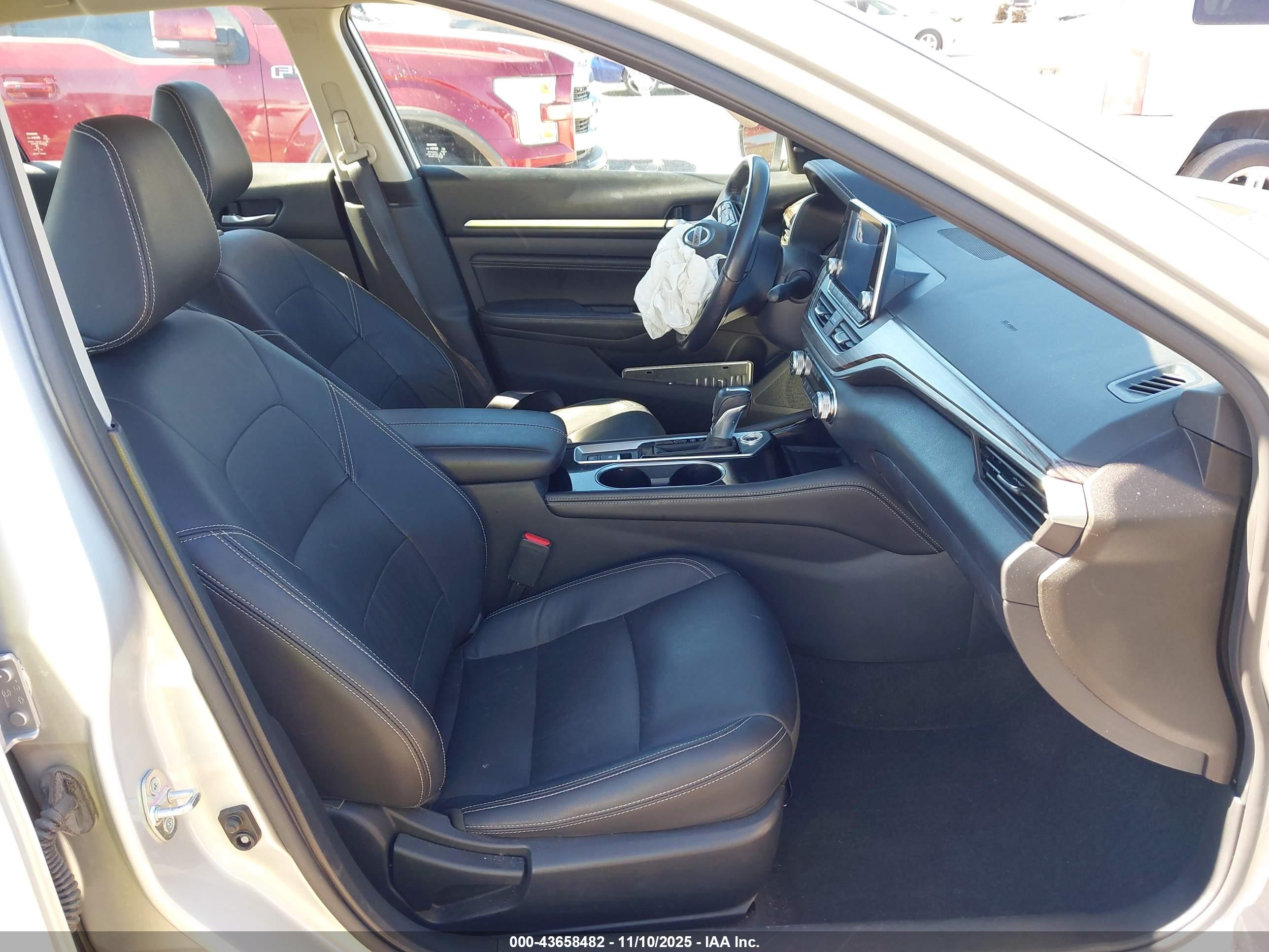 NISSAN ALTIMA image 5
