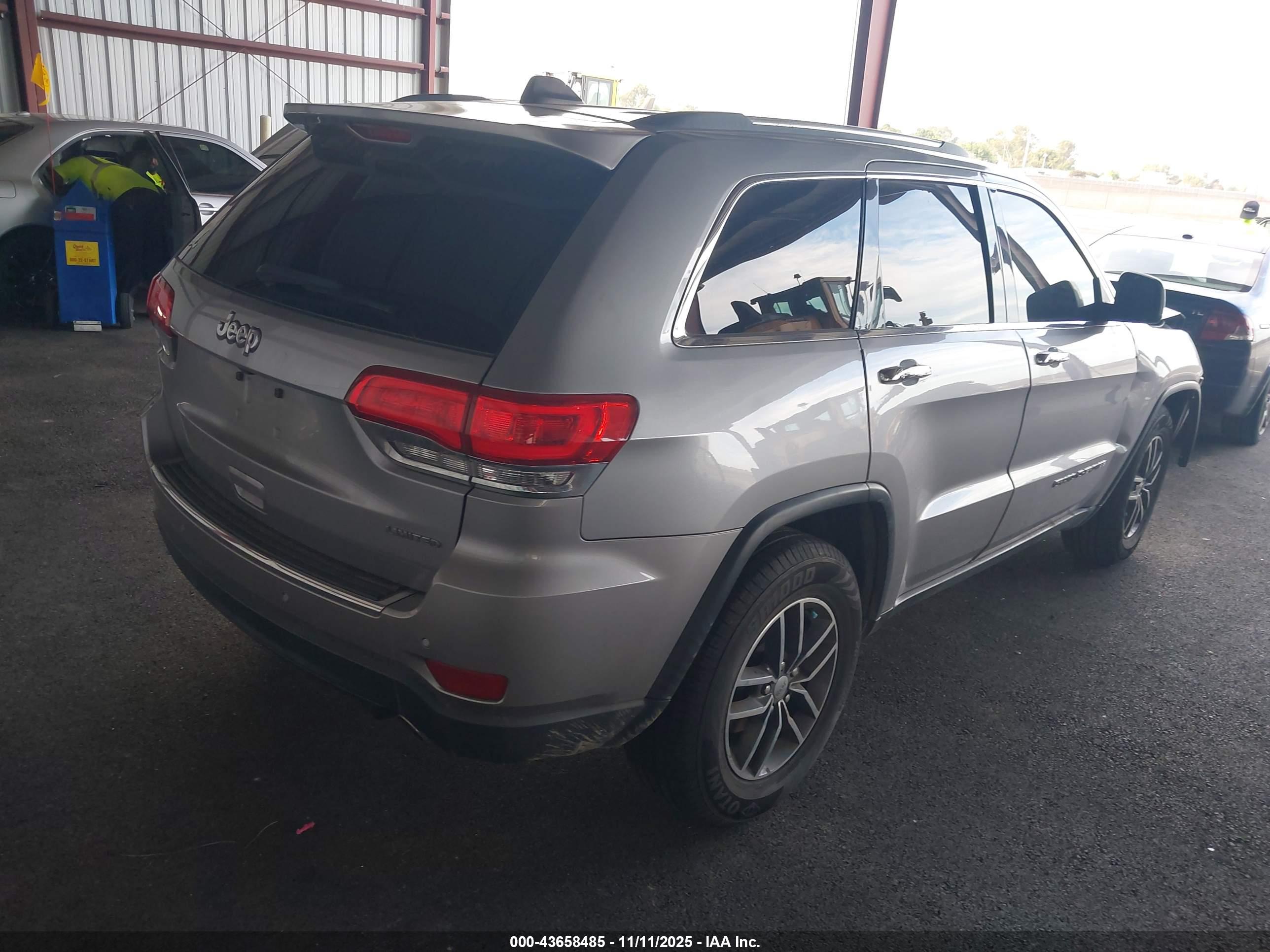 JEEP GRAND image 4