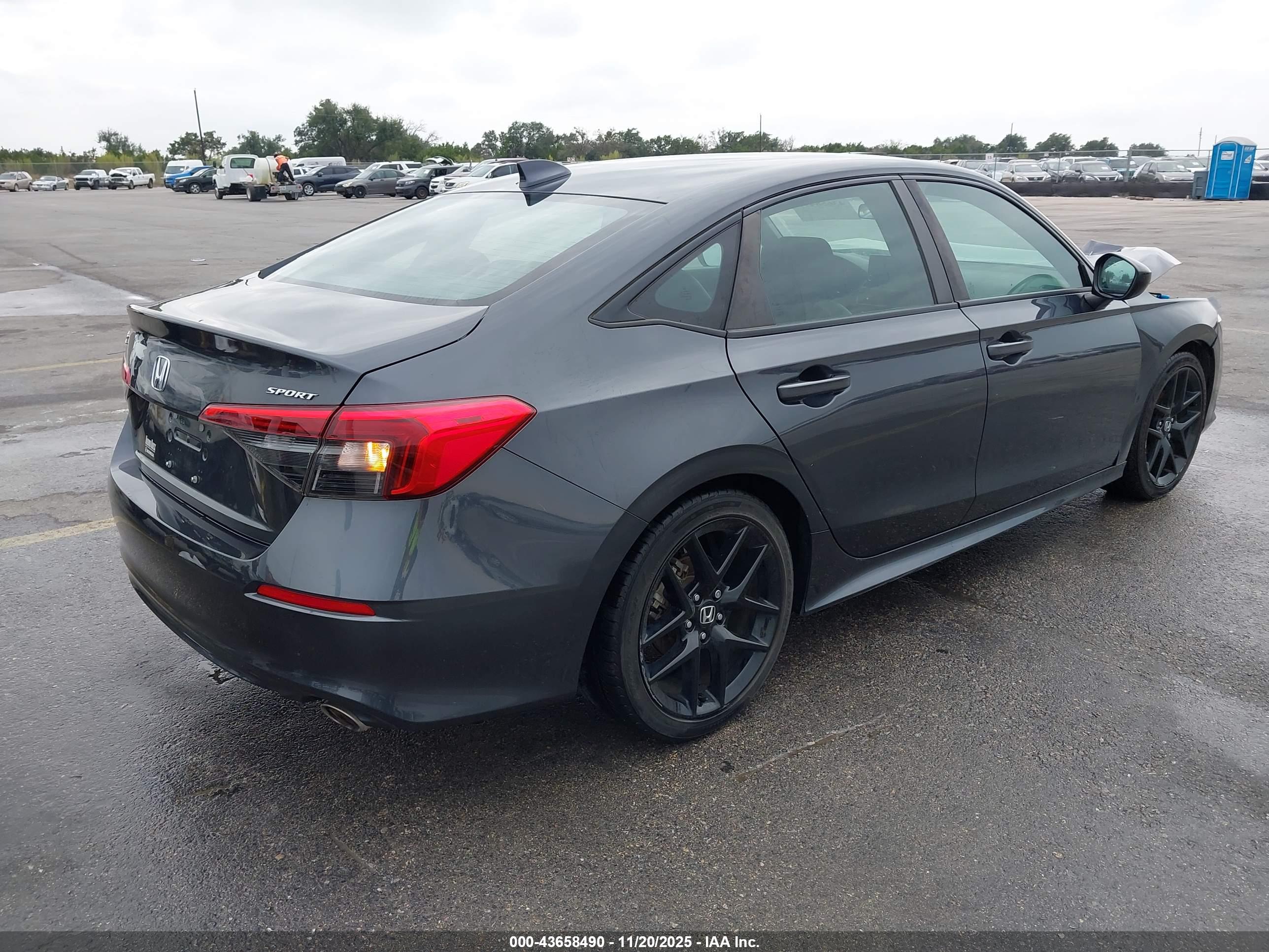 HONDA CIVIC image 4